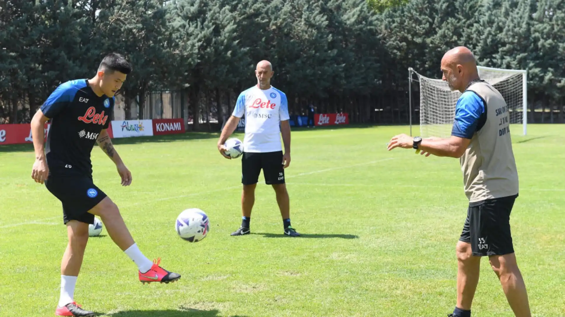 Napoli: quinto giorno a Castel Di Sangro. Kim firma e si aggrega al gruppo. Primo allenamento al campo C dello stadio Teofilo Patini.