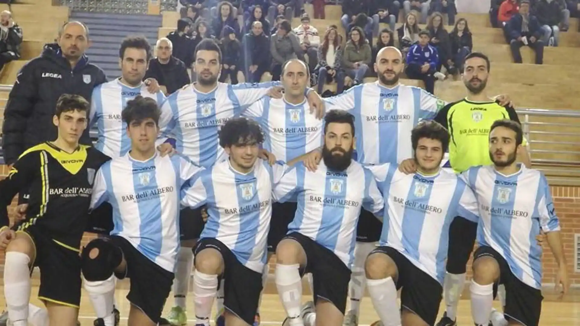 Calcio a 5: rinviata per neve la gara tra il Casalnuovo e la Futsal Acquaviva. I ragazzi dell’Aqualand continuano a veleggiare in vetta alla classifica.