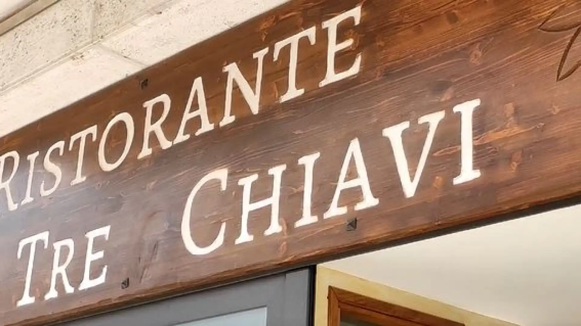 Castel Di Sangro: tradizione ed innovazione culinaria al ristorante "Le Tre Chiavi". Guarda lo spot