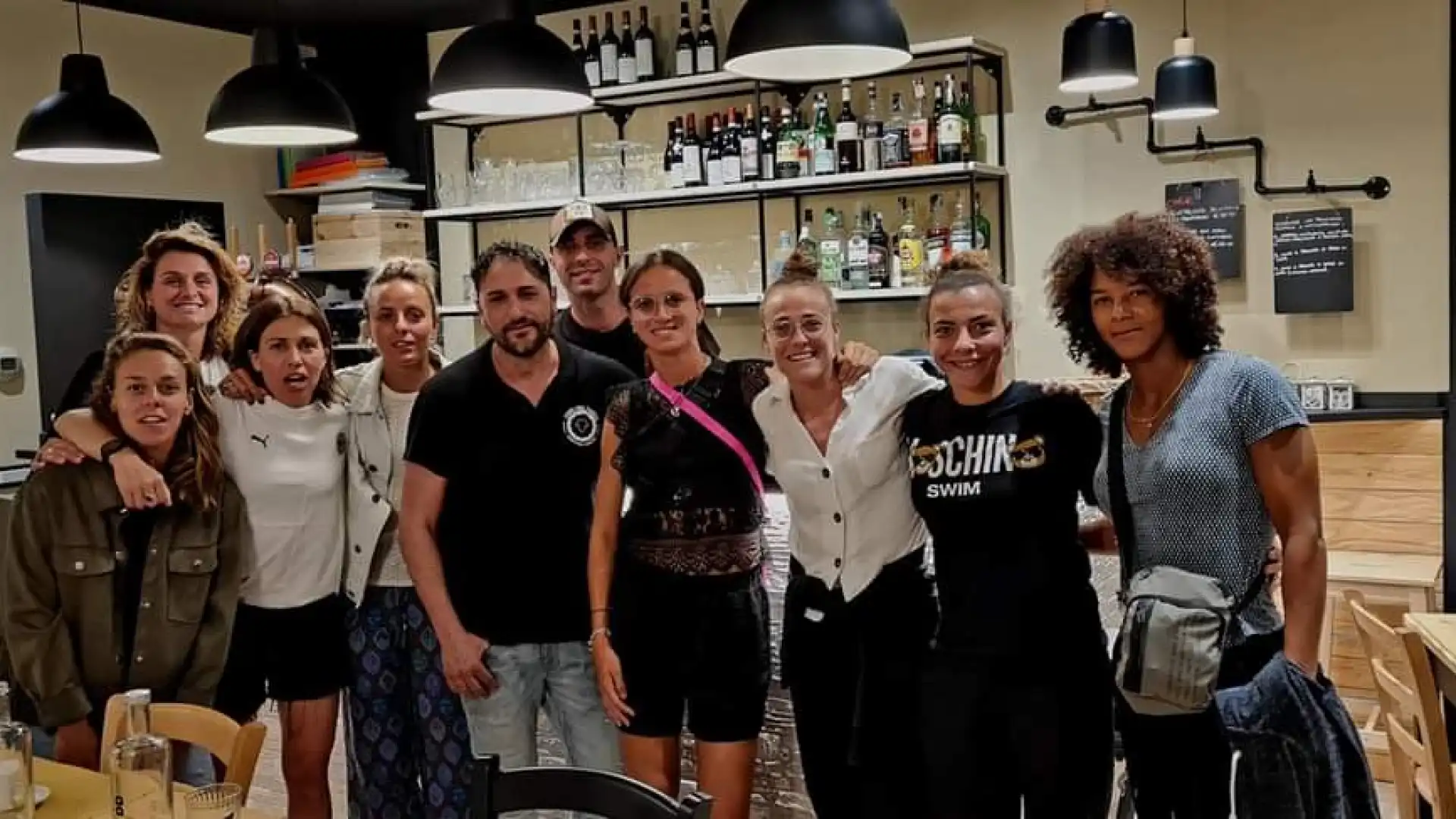 Castel Di Sangro: tutti pazzi per le ragazze della nazionale femminile. Altre comparse e visite veloci in attività della città.