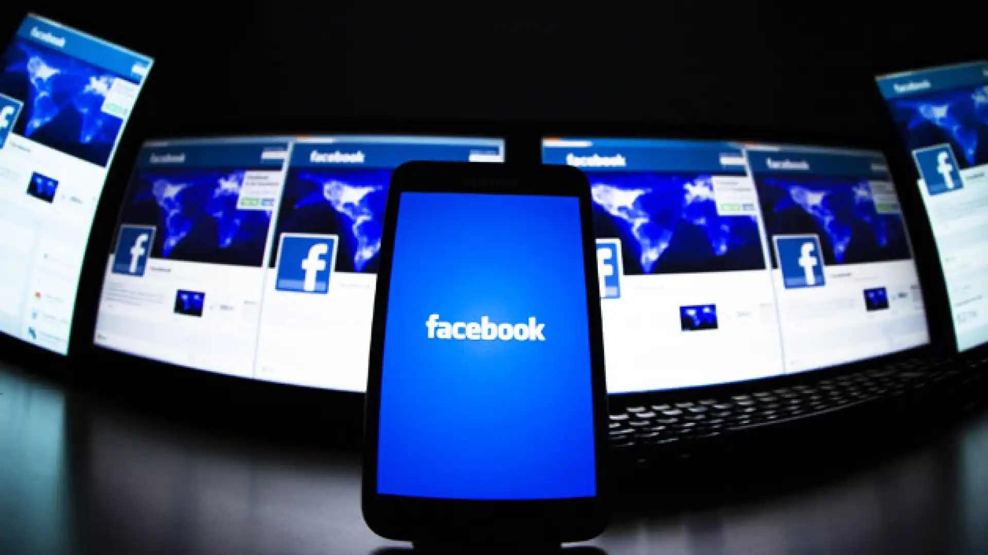 Offese su Facebook? Attenzione, è diffamazione aggravata. La Cassazione stabilisce che l’offesa sul social network equivale ad una offesa perpetrata come su una pagina di giornale.