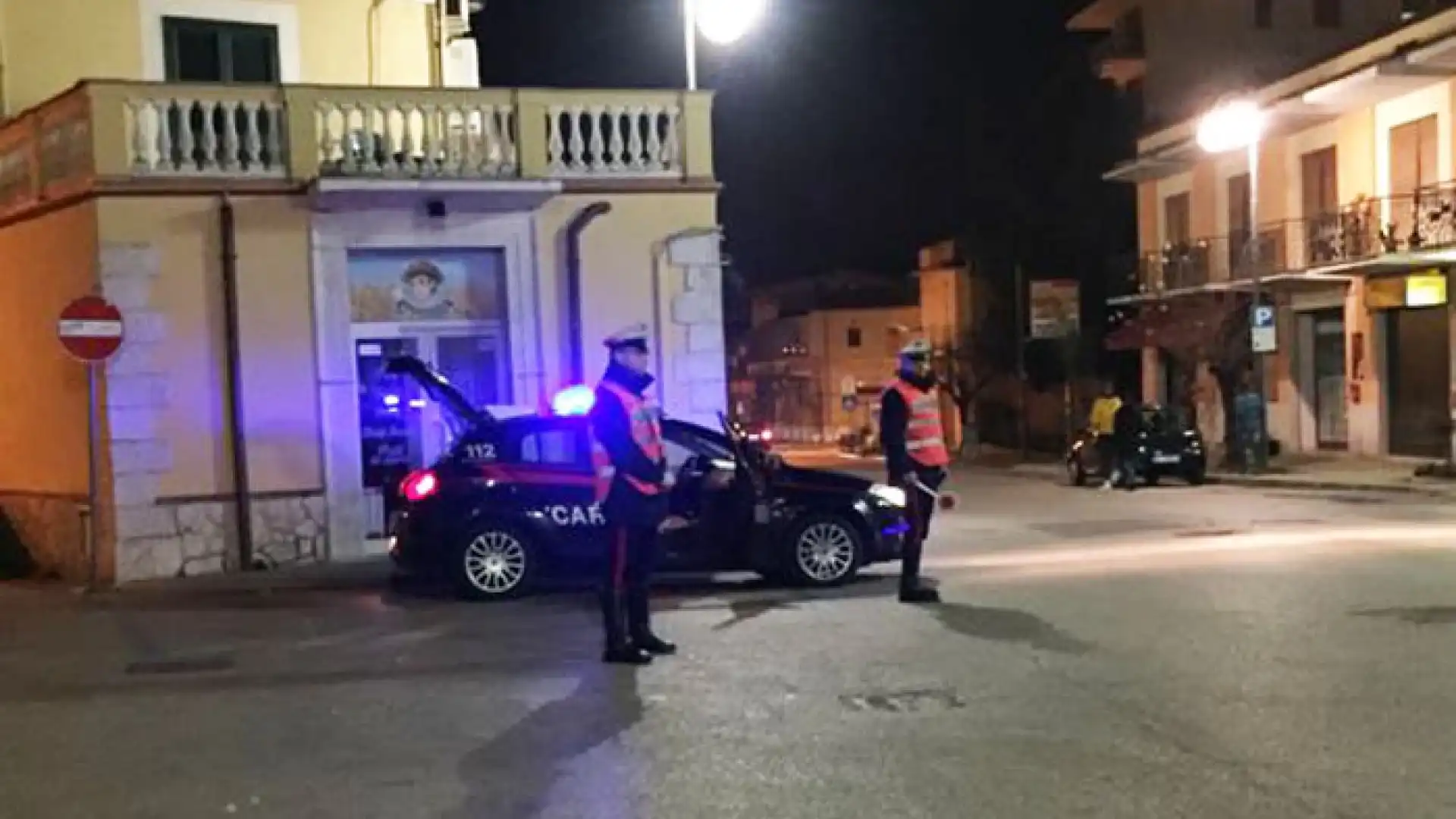 Venafro: I Carabinieri pizzicano 30enne del napoletano in possesso di involucri contenenti marjuana.