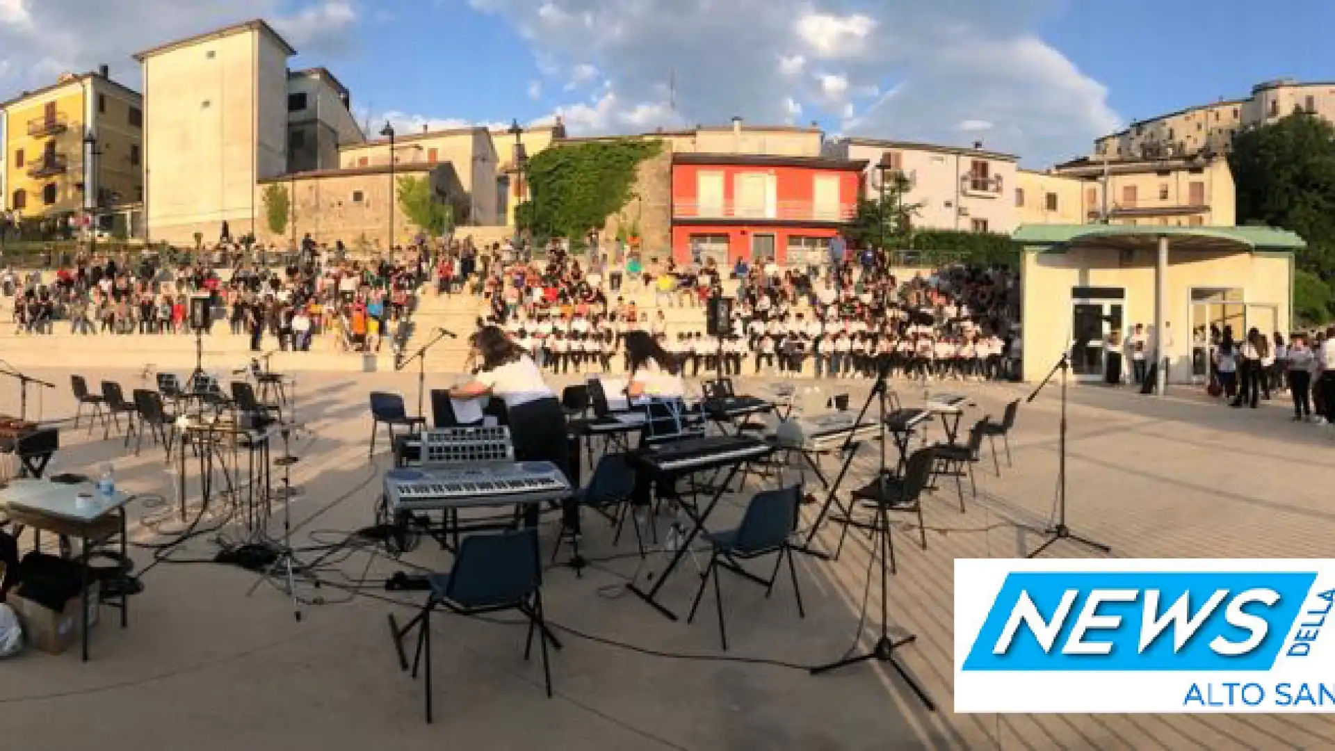 Colli a Volturno: “Mainarde in Musica” chiude l’anno scolastico dell’Istituto Comprensivo. Protagonisti gli studenti della sezione musicale.