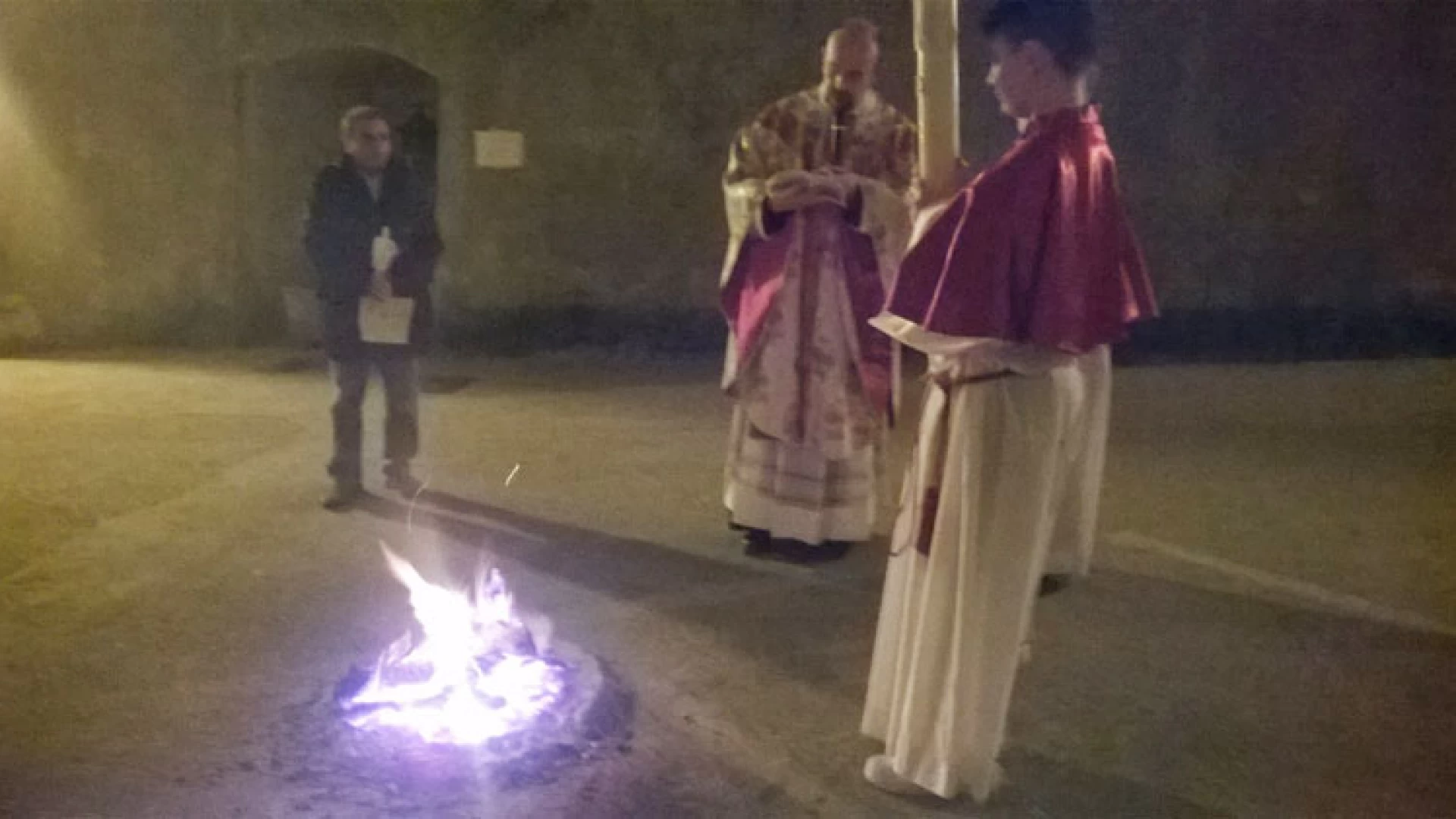 Colli a Volturno: la veglia solenne e la santa messa domenicale concludono i riti pasquali collesi.