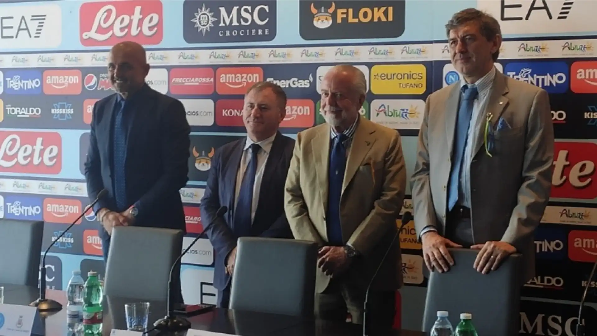 Napoli a Castel Di Sangro: tre o quattro  amichevoli, divertimento per i tifosi e sorprese. De Laurentiis: "Vogliamo riportare lo scudetto a Napoli".