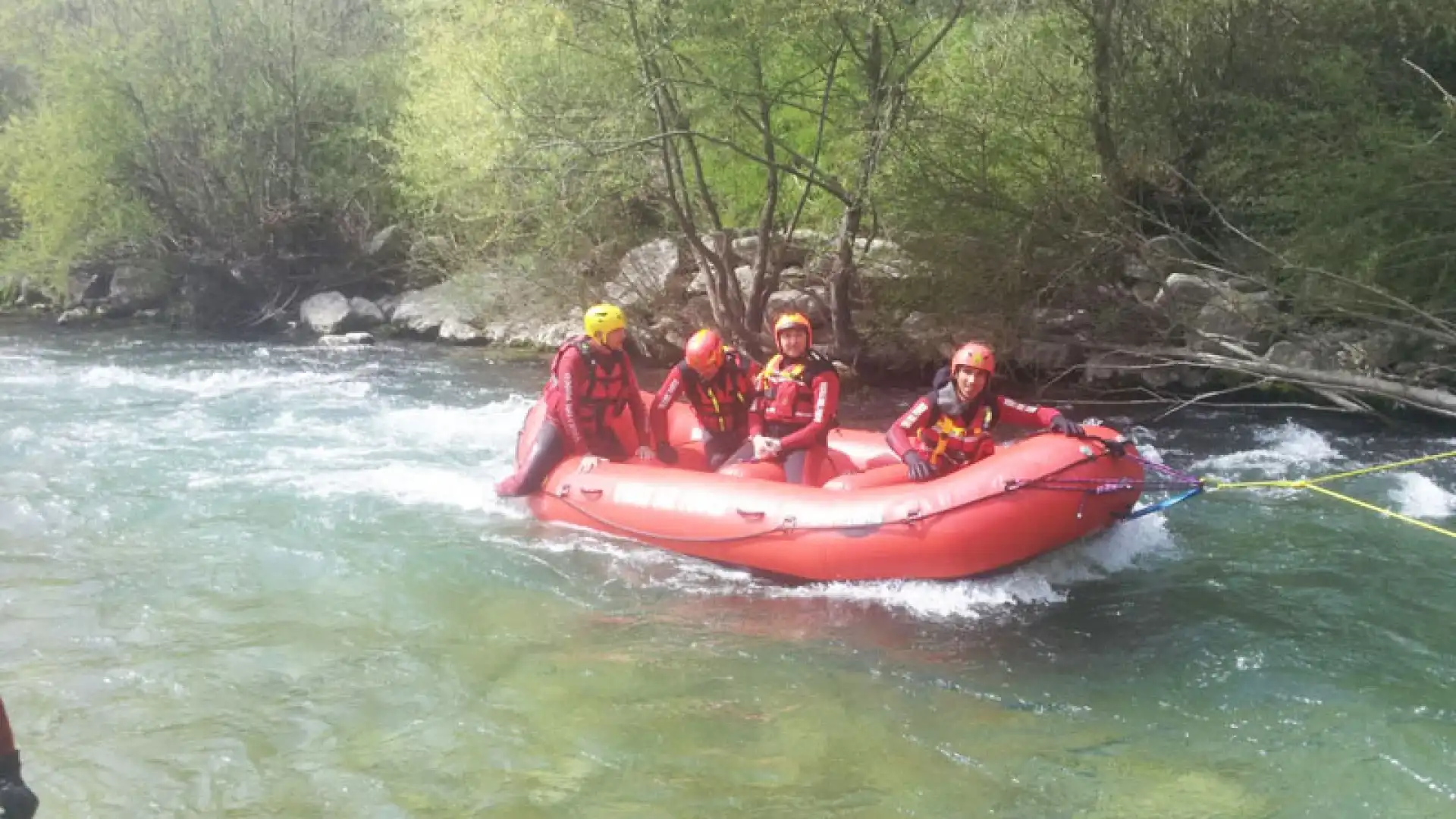 I Vigili del Fuoco si esercitano sul fiume Volturno. Diverse le operazioni degli ultimi giorni tra Colli e Montaquila.