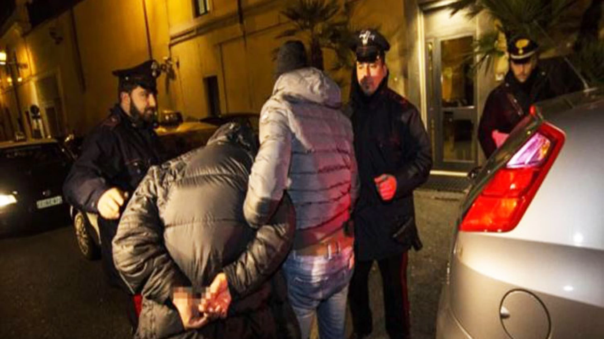 Isernia:	Furto e droga, otto persone fermate dai Carabinieri. Sottoposte a sequestro sostanze stupefacenti.