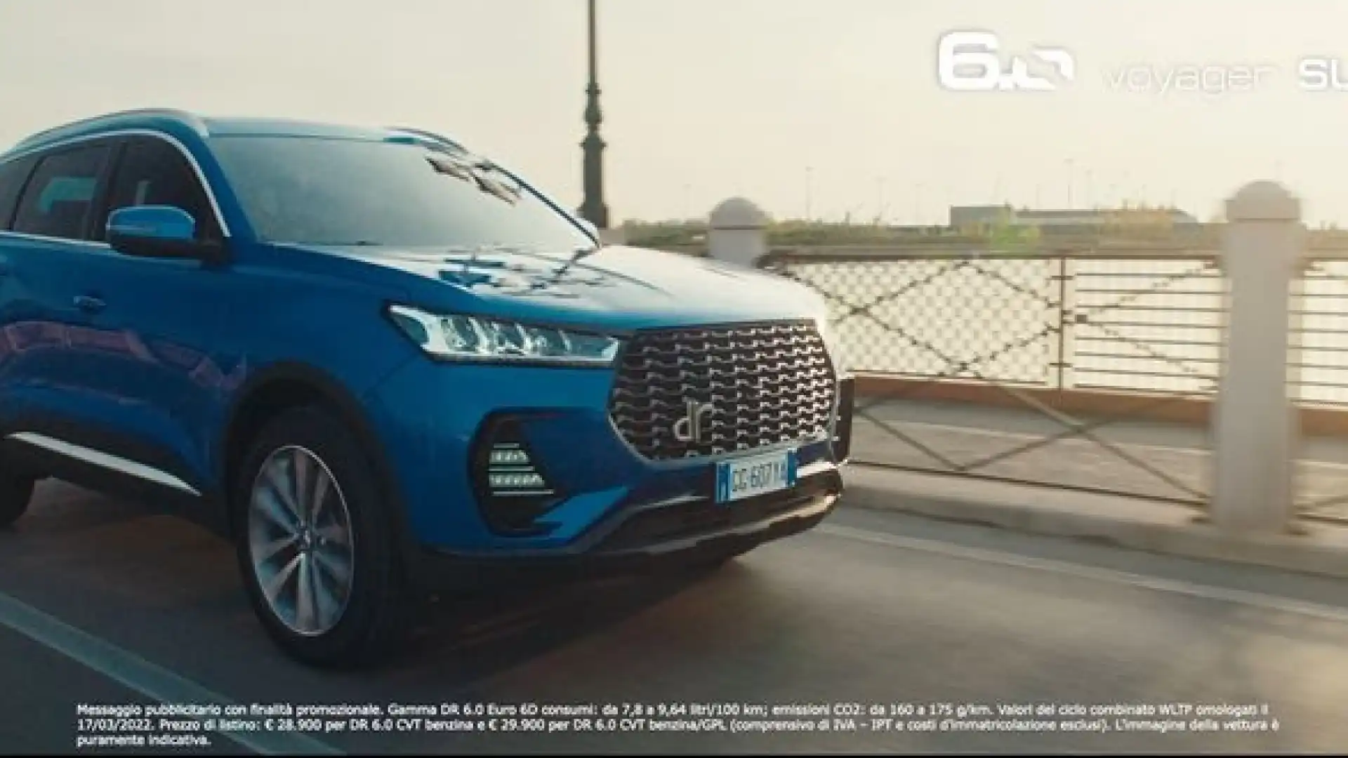 Dr 6.0 voyager Suv, Amore a prima vista. Guarda lo spot ufficiale. Campagna pubblicitaria Dr Automobiles Group