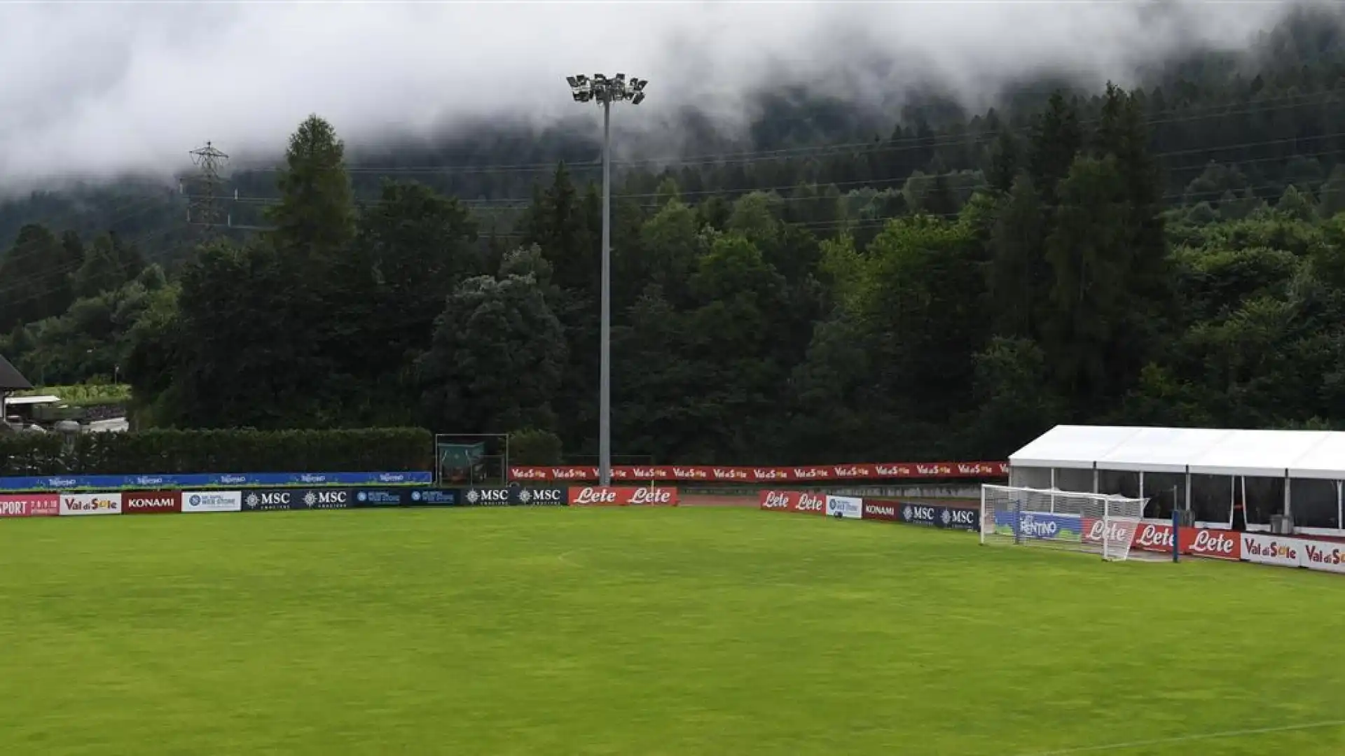 Dal 9 luglio il Napoli torna in ritiro a Dimaro Folgarida in Val Di Sole. Subito dopo toccherà all’Abruzzo.