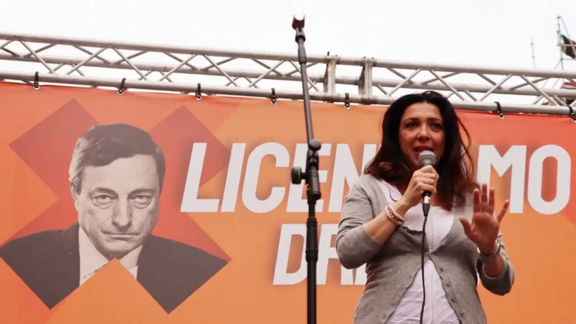 Licenziamo Draghi, manifestazione di Alternativa a Roma. Testamento: “Serve Italia più rispettosa dei diritti dei cittadini e protagonista in Europa”.