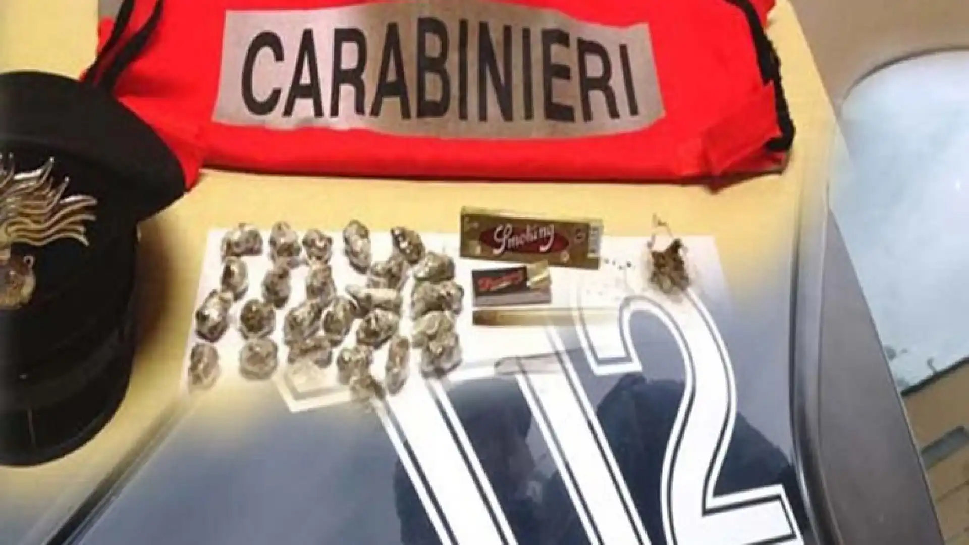 Studente isernino beccato dai Carabinieri con involucri contenenti “hashish”. Denunciato per detenzione illegale di stupefacenti.