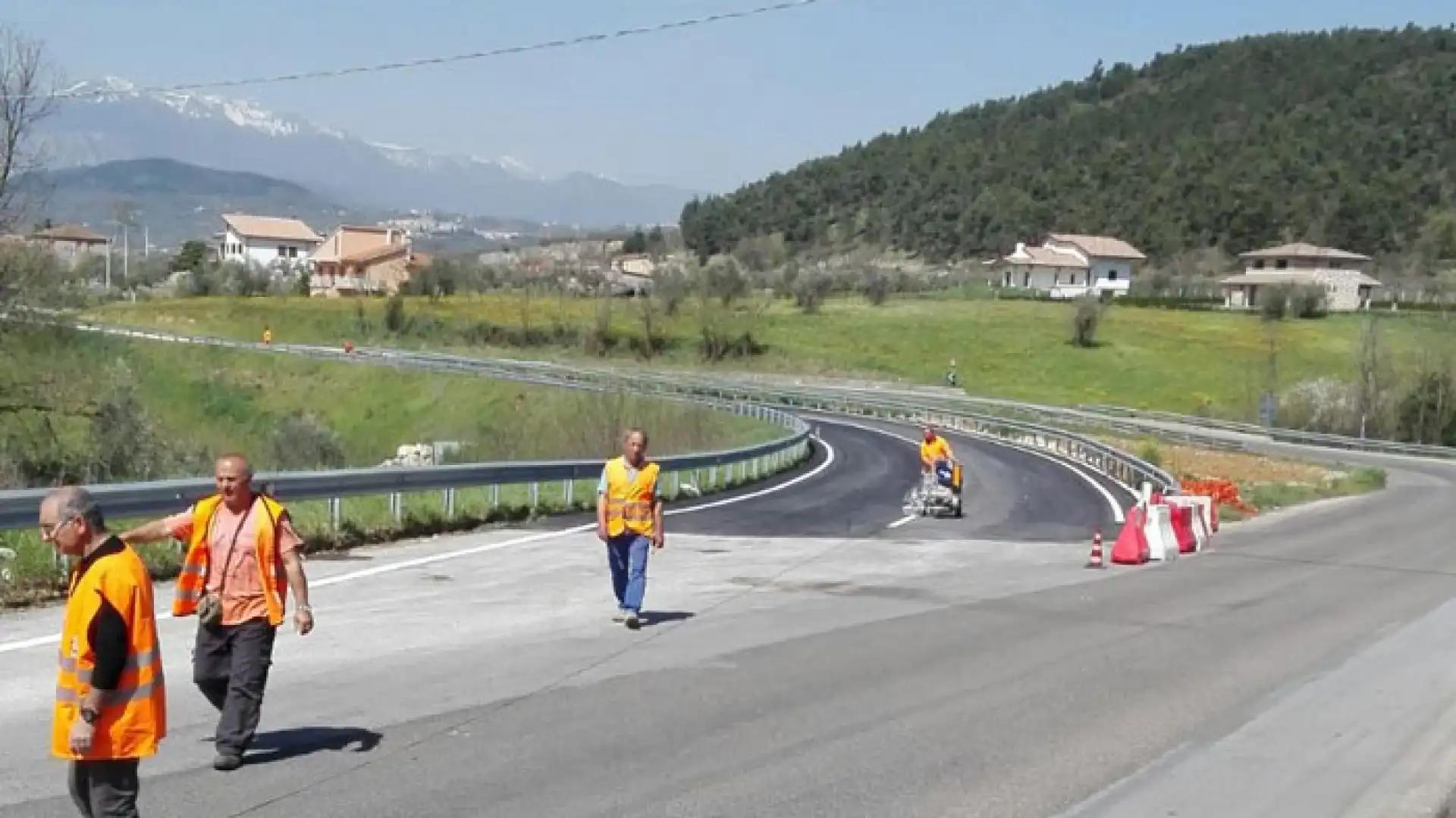 Ancora un incidente sulla strada che collega Montaquila a Filignano. Gli automobilisti pretendono maggiore sicurezza sull'arteria.