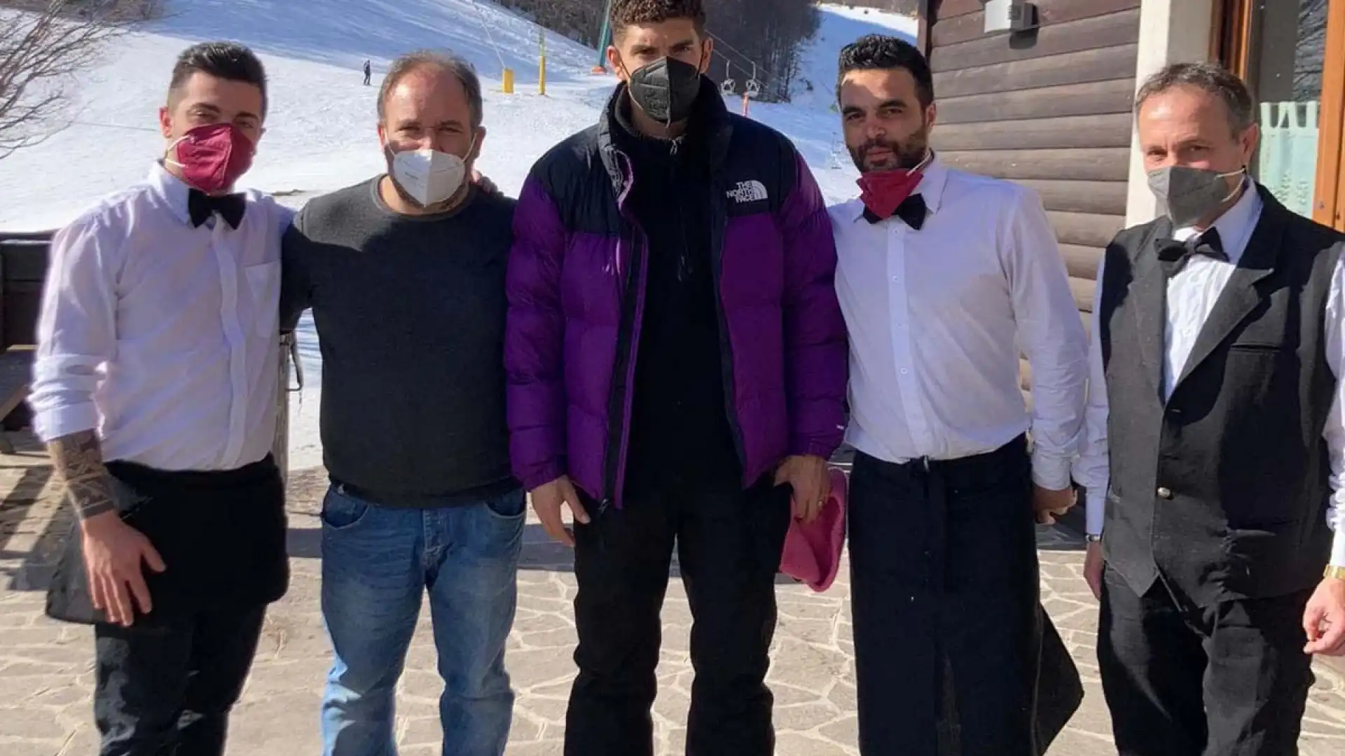 Roccaraso: Giovanni Di Lorenzo sulle piste da sci in Abruzzo. Sosta a pranzo presso l’Hotel Rifugio Principessa Giovanna.