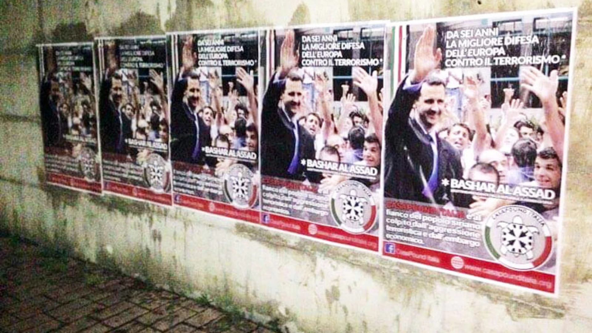 Siria, in 90 città italiane i manifesti pro-Assad di CasaPound: “da cinque anni la migliore difesa dell’Europa contro il terrorismo”.