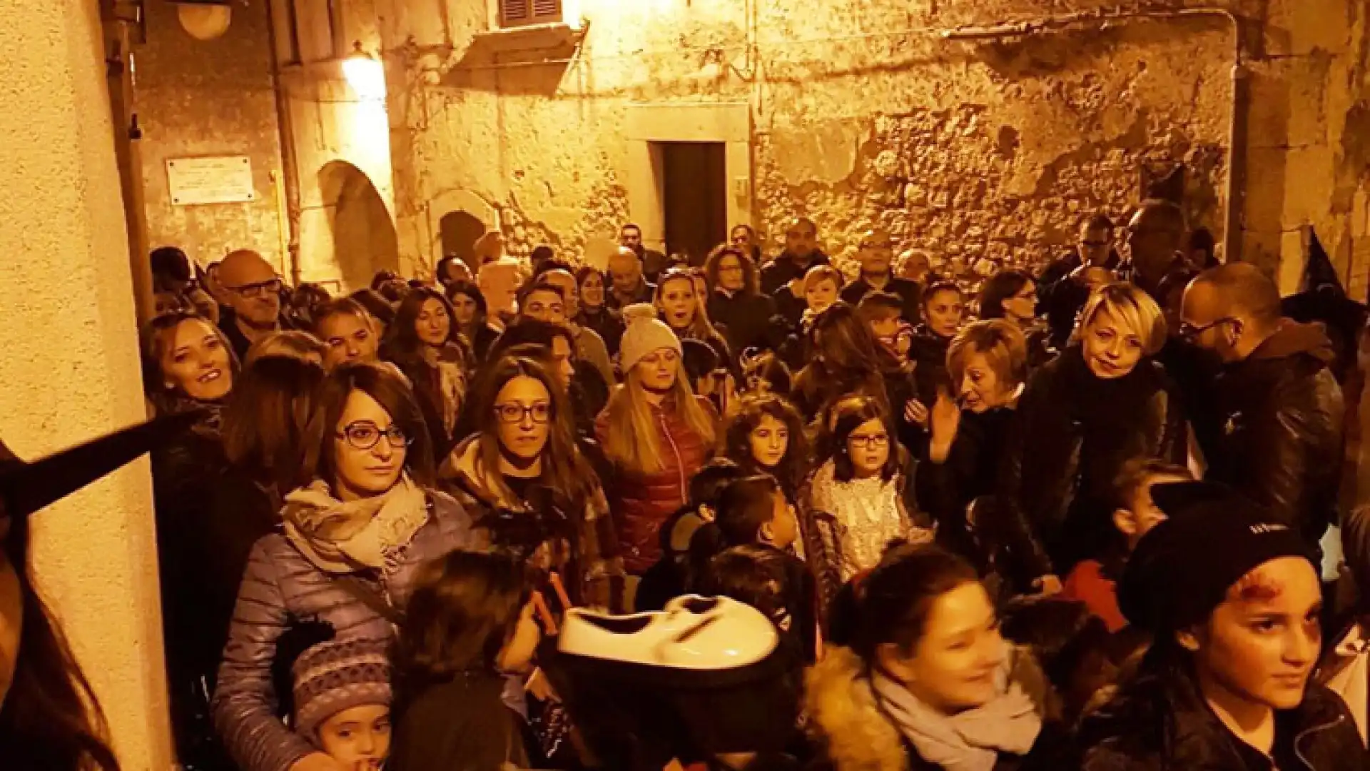 Fornelli: un Borgo infestato che attrae turisti. Successo per l’iniziativa “magica” proposta dal comune.