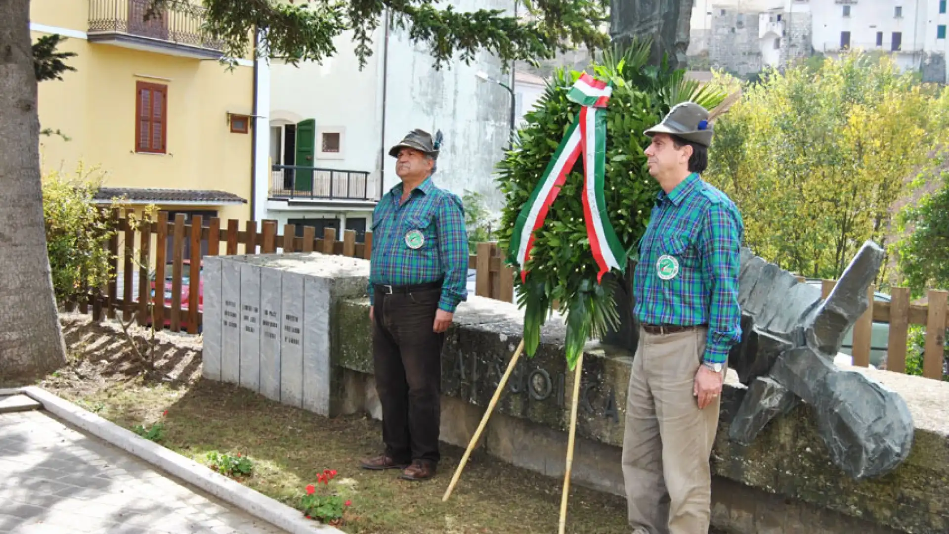 Colli a Volturno: cerimonia del 4 novembre aperta alle scolaresche. L’Unità Nazionale e le forze Armate festeggiate in piazza.