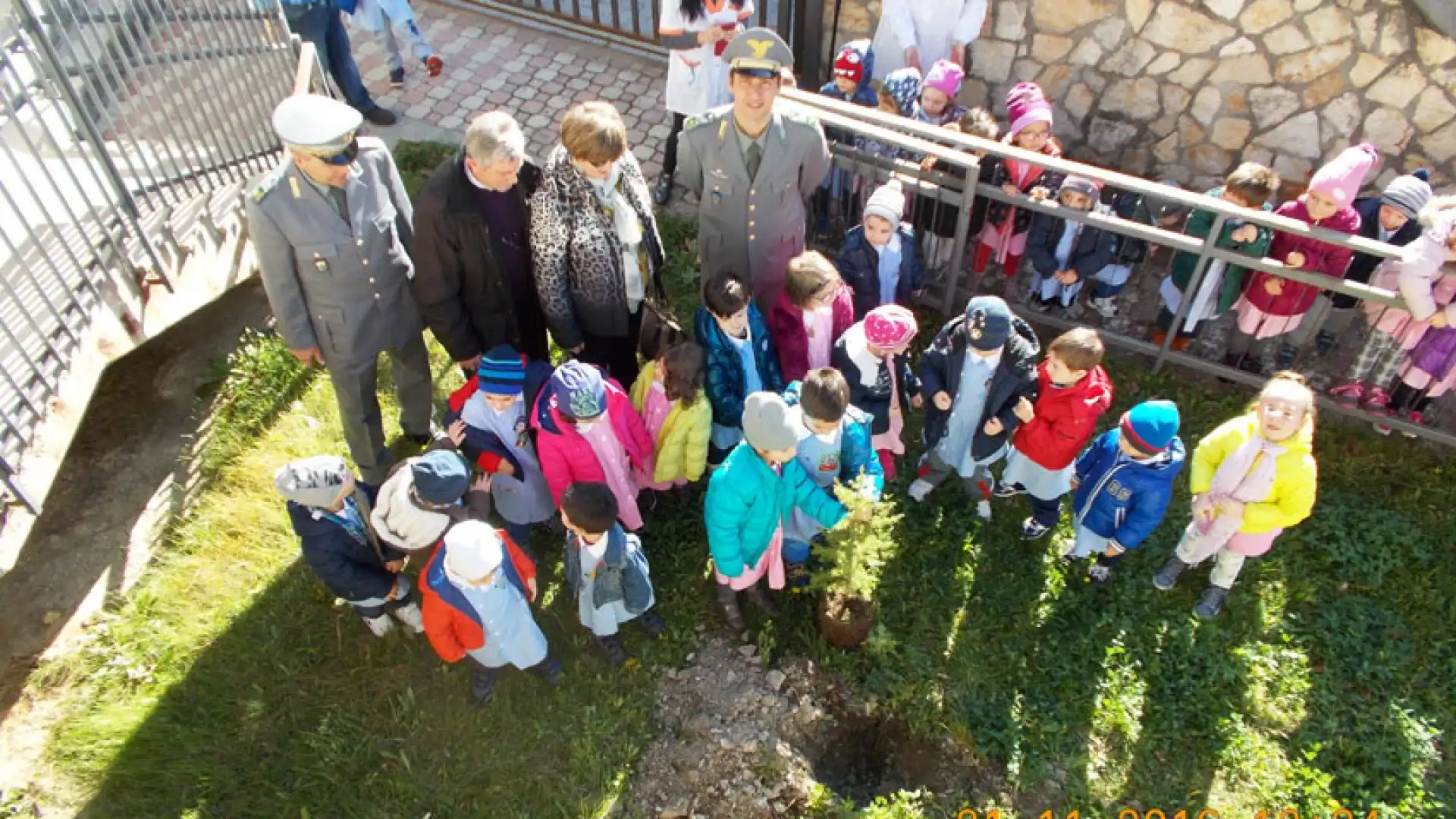 Agnone: celebrata la festa dell’albero edizione 2016. L’iniziativa promossa dal Corpo Forestale dello Stato ha coinvolto tutta la cittadinanza.