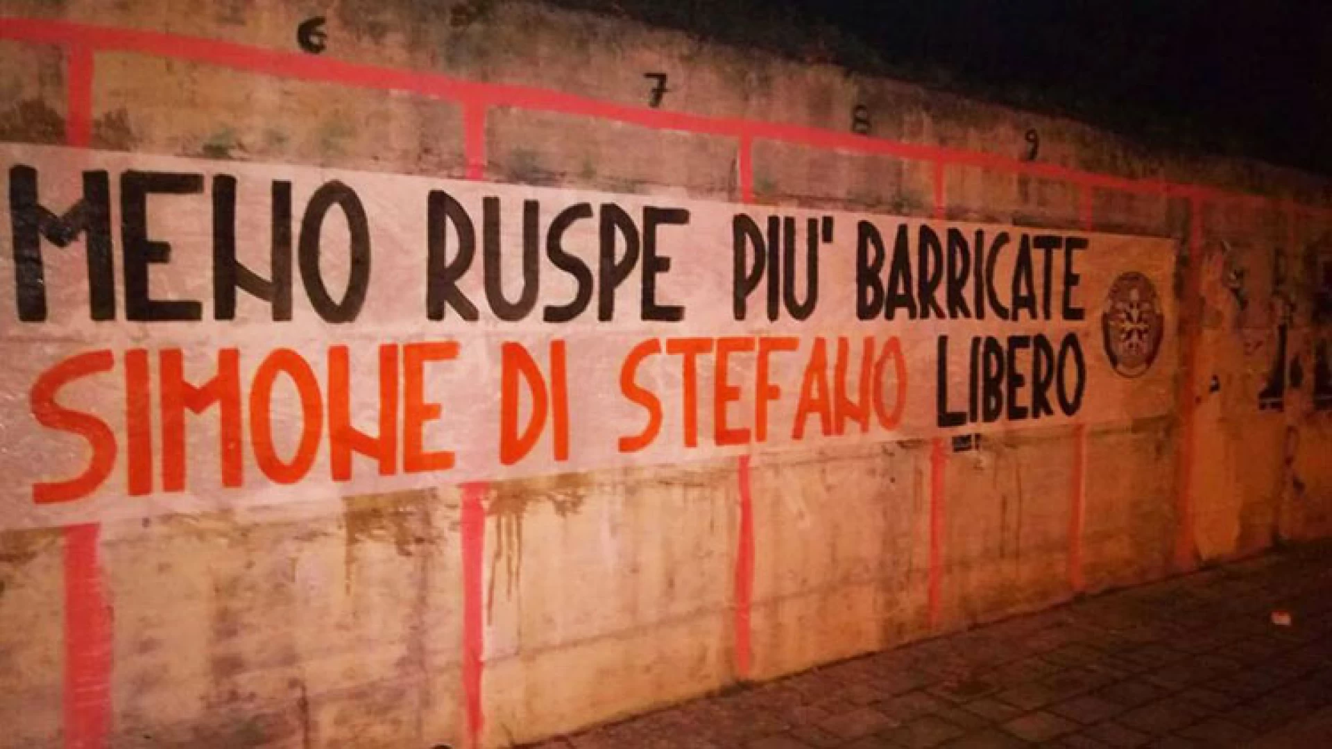 “Meno ruspe più barricate”, striscioni a firma CasaPound in 100 città italiane per Di Stefano libero. Segni di vicinanza anche ad Isernia.