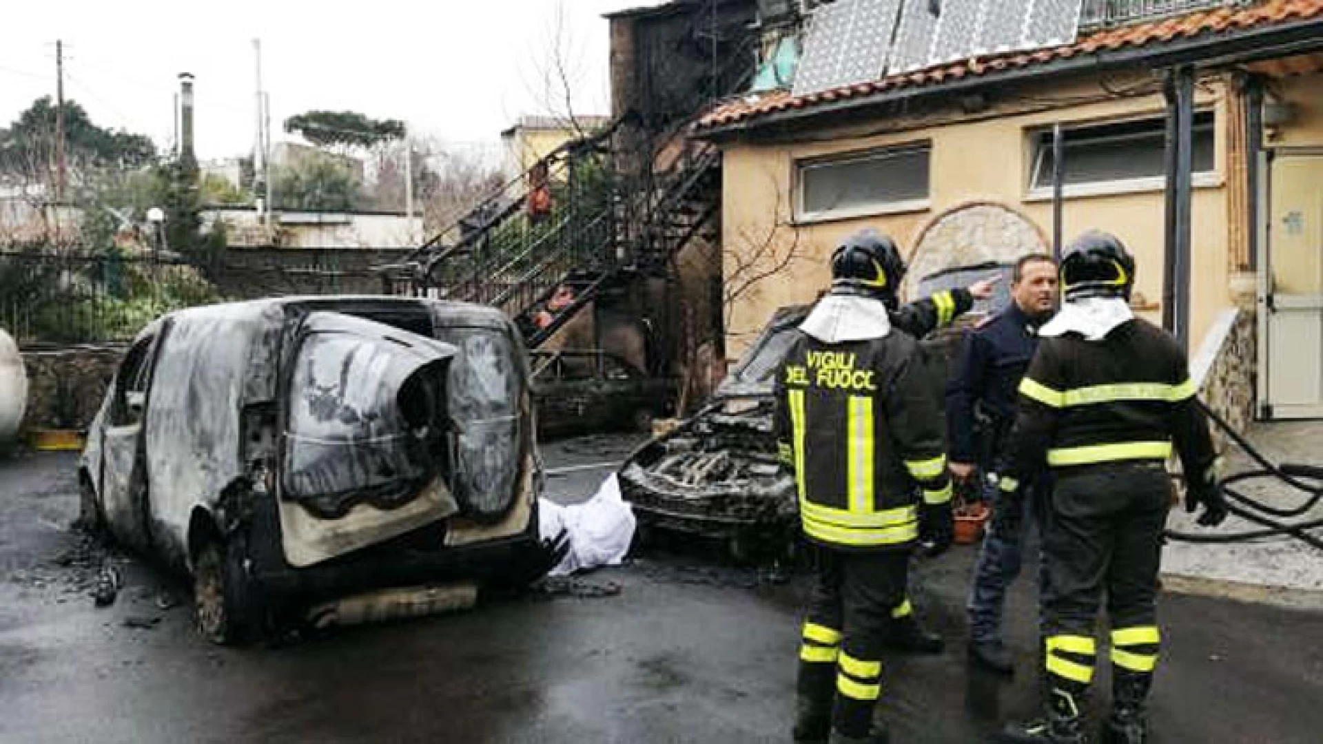 Napoli, esplode bombolone del gas nella zona Camaldoli. Ferito gravemente un operaio residente a Colli a Volturno.