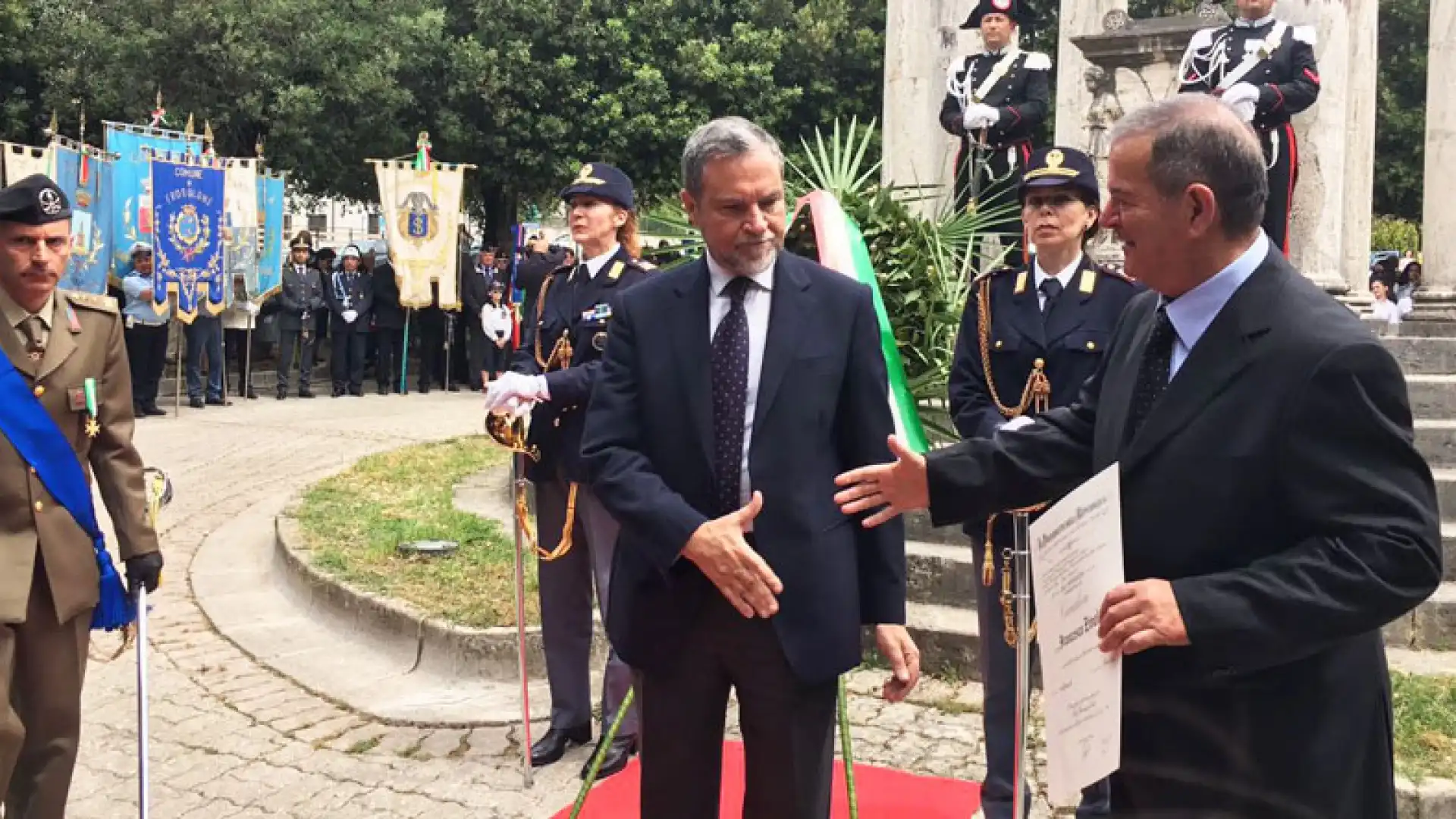 Colli a Volturno: il paese ha il suo Cavaliere del lavoro. Francesco Zivolo insignito nella giornata di ieri dal Prefetto di Isernia Guida.