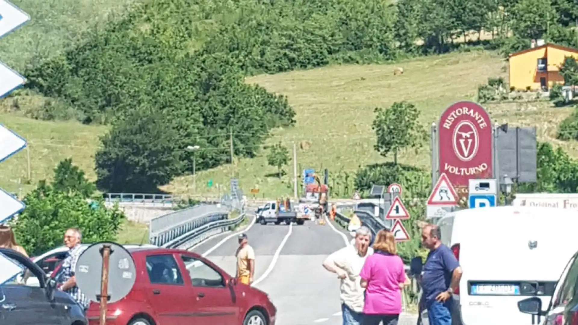 Colli a Volturno: ripristinata la normale circolazione viaria sulla statale 158. Messa in sicurezza la fuga di gas.