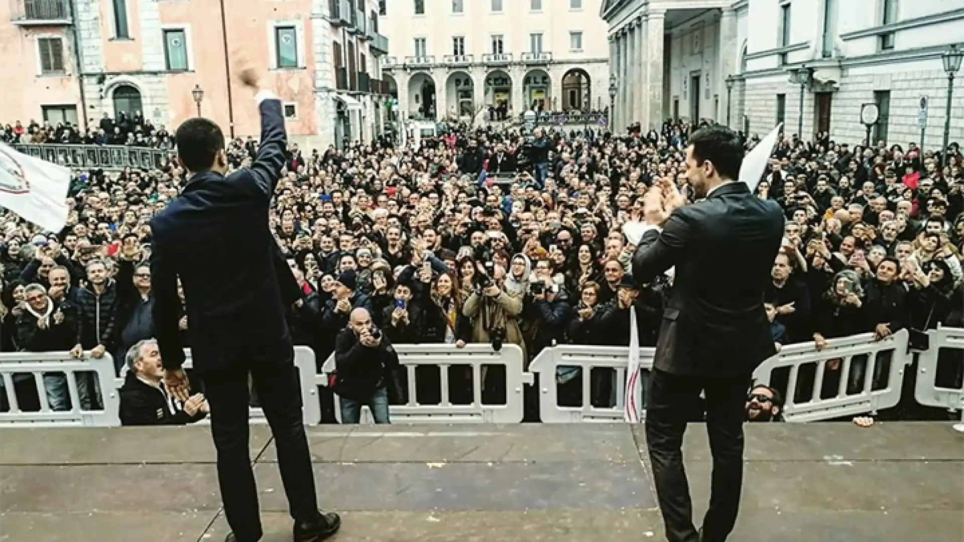 L’Onda Di Maio impatta su Isernia. Folla oceanica per il Leader del Movimento Cinque Stelle. “Insieme possiamo compiere una vera e propria rivoluzione anche in Molise”.