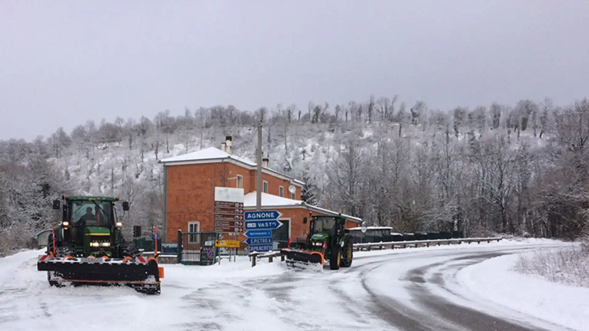 Meteo: cambia il tempo sulla nostra regione. Nelle prossime ore previste nevicate a quote collinari. In Alto Molise nevica già da ore. L’ultimo strappo invernale.