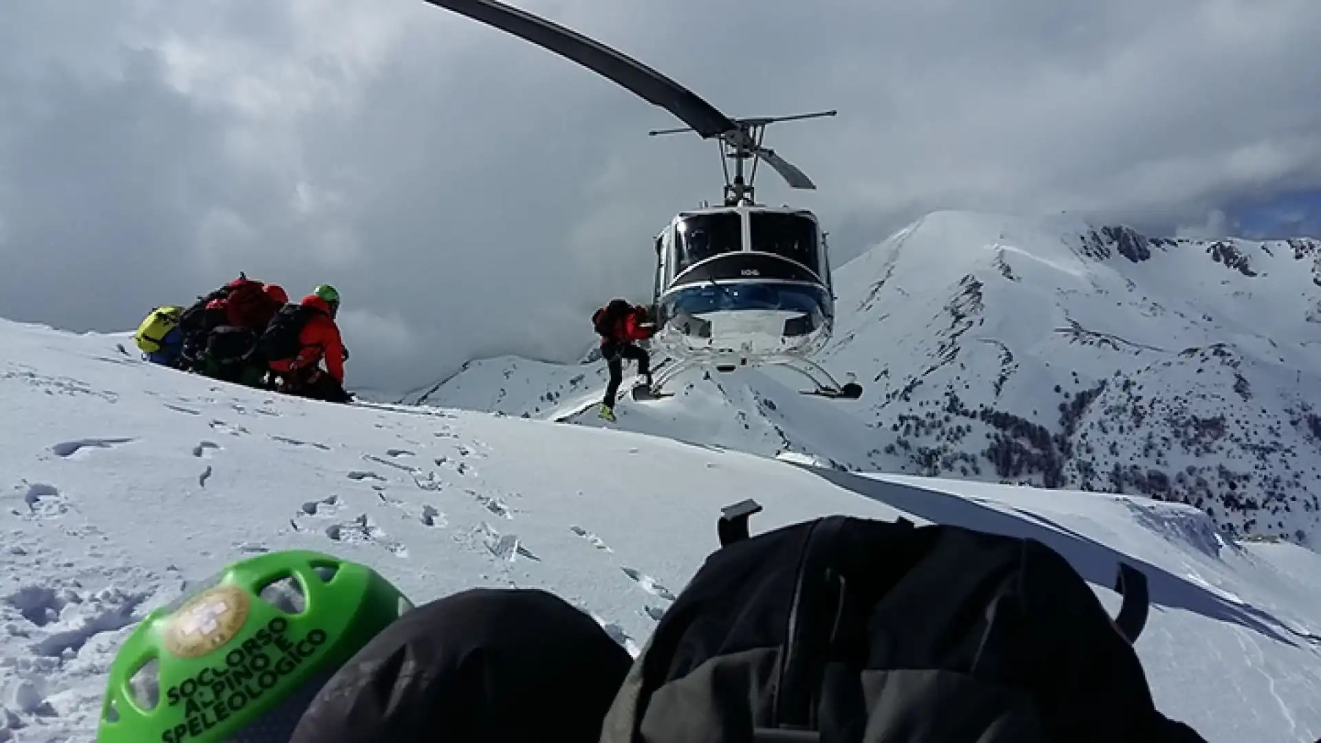 Esercitazione del Soccorso Alpino con elicottero della Polizia di Stato sul Matese.