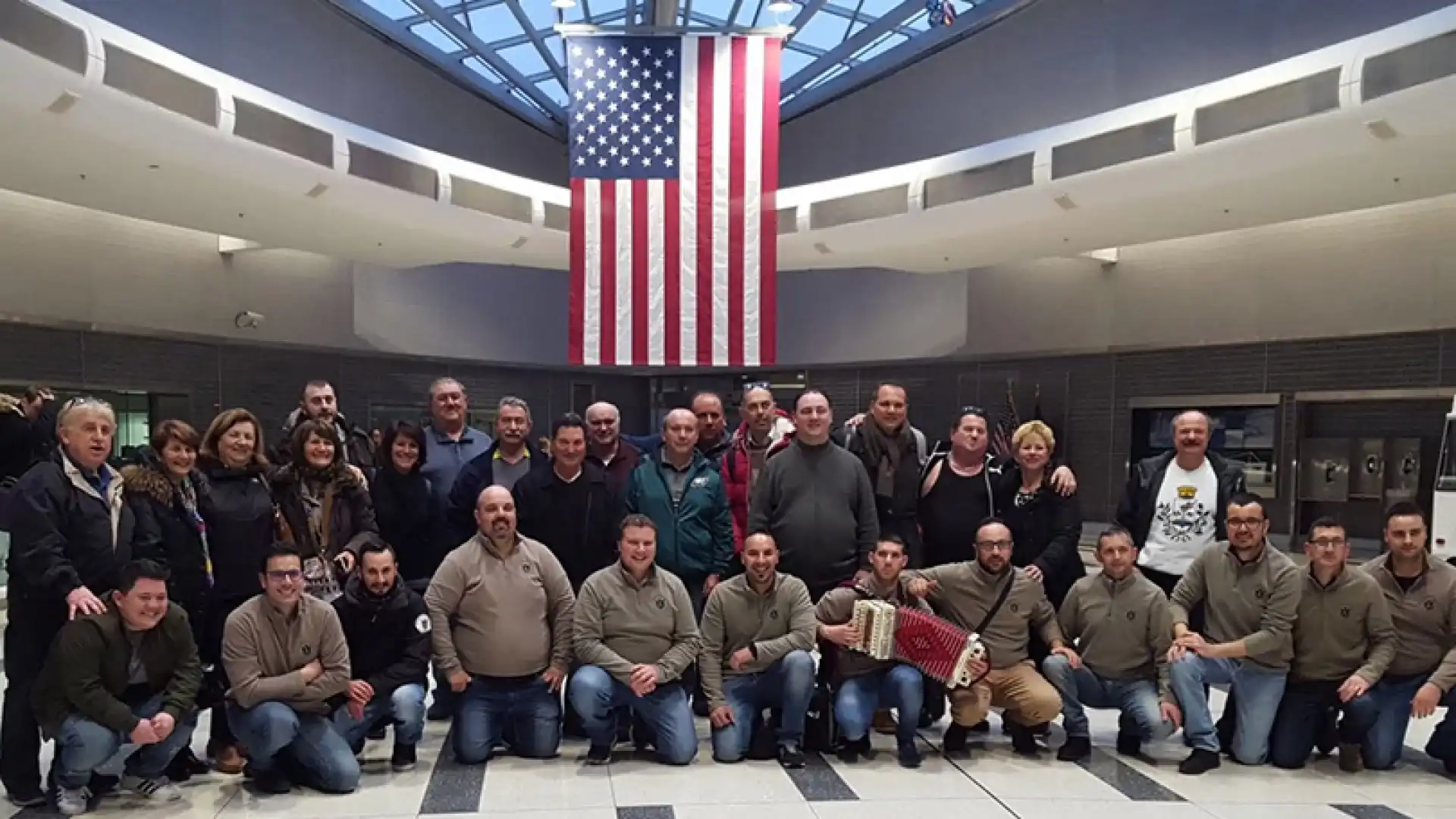 Usa: accoglienza da brividi per la Confraternita di Sant’Antonio Abate in quel di Philadelphia. La delegazione collese accolta in aeroporto e subito dopo grande festa.