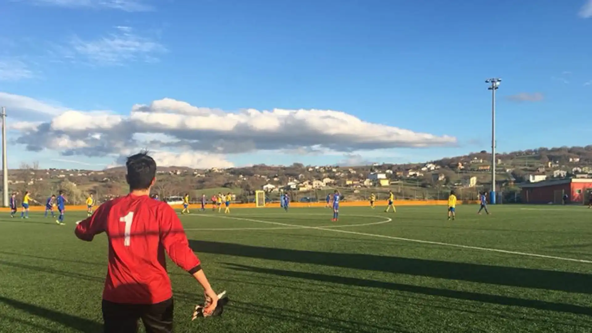 Calcio giovanile: fine settimana grigio scuro per i colori della Boys Roccaravindola. I giovanissimi sconfitti in casa dal Bojano. Gli allievi di mister Roccio passano con quattro reti fuori casa.