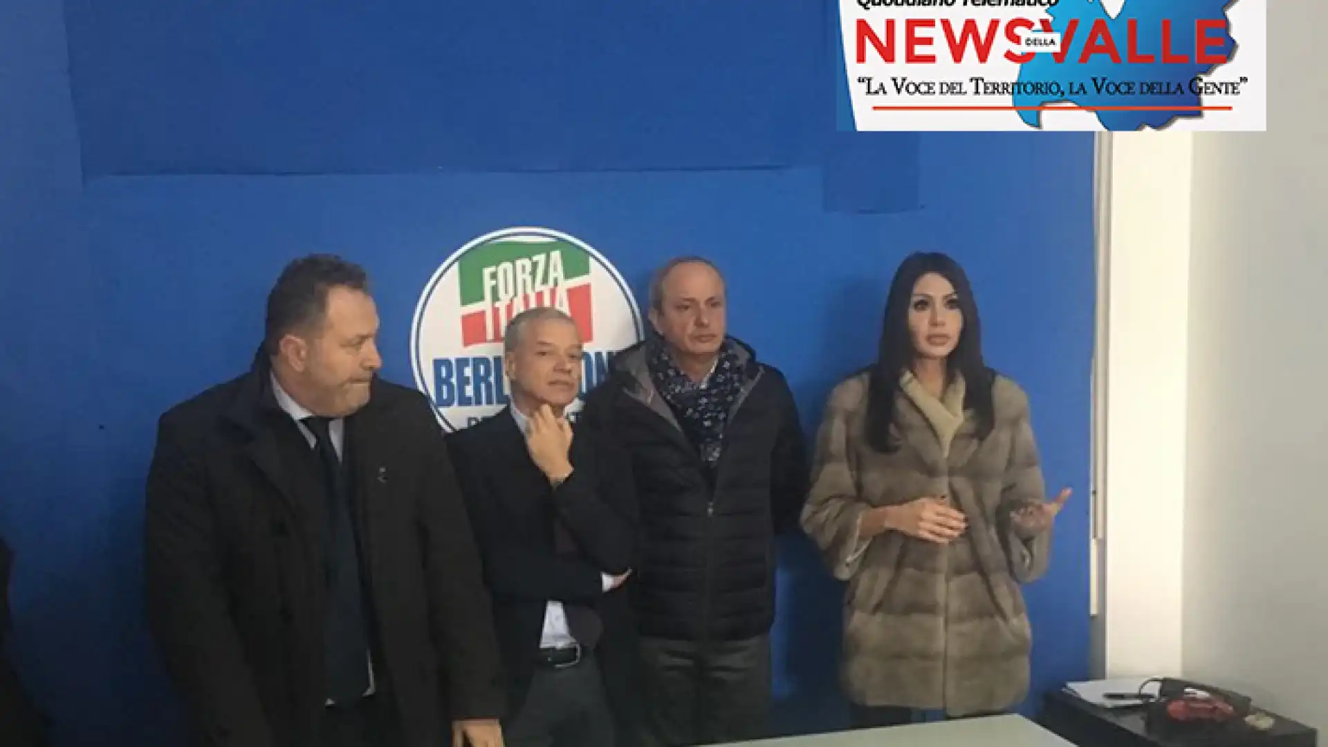 Centrodestra: fumata nera nella serata di ieri, ancora non si trova l’accordo sul nome del candidato presidente. Tutto rimandato ad oggi.