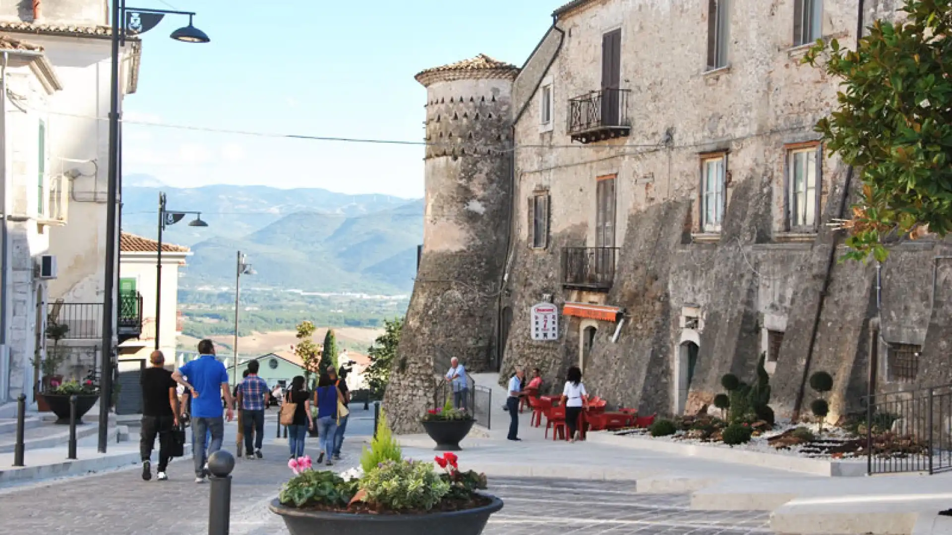 Il Borgo Medievale di Fornelli protagonista questa mattina su Radio Rai1. Collegamento in diretta per il sindaco Giovanni Tedeschi. La registrazione audio della diretta.