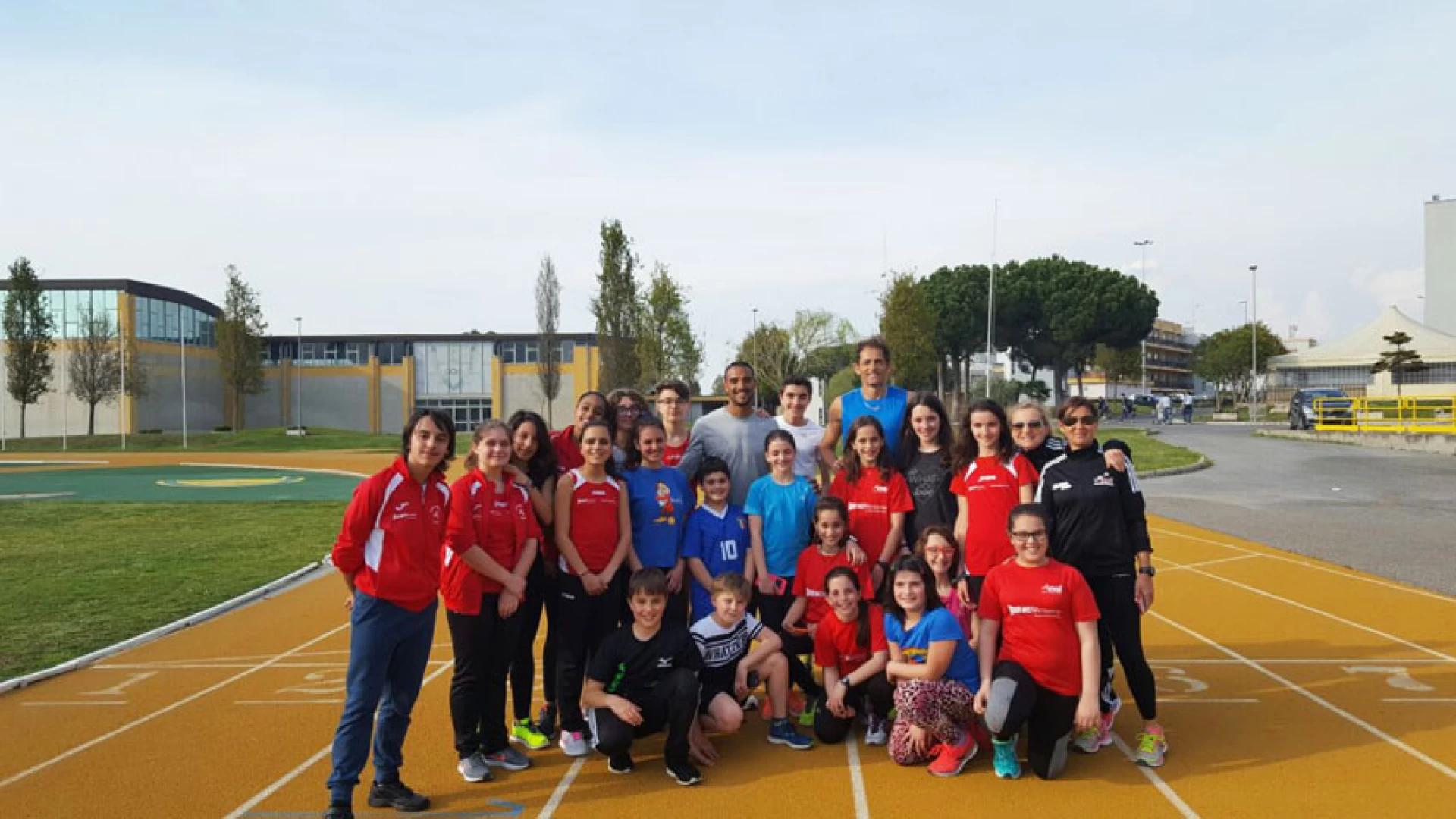 I giovani della Nuova Atletica Isernia ospiti del gruppo sportivo Fiamme Gialle.