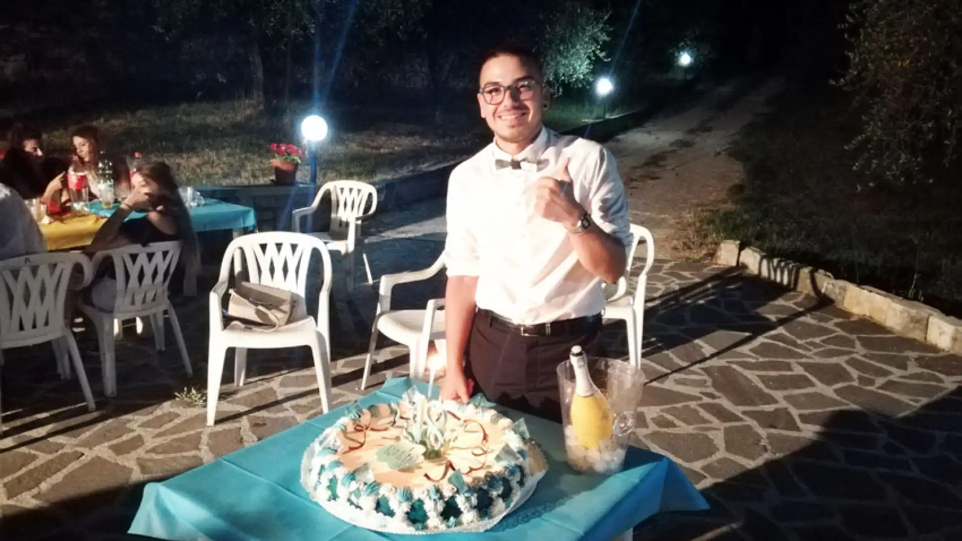 L’Angolo degli Auguri: festeggiamo i neo diciottenni Renato e Anastasia ed il diploma di Marino Di Iorio.