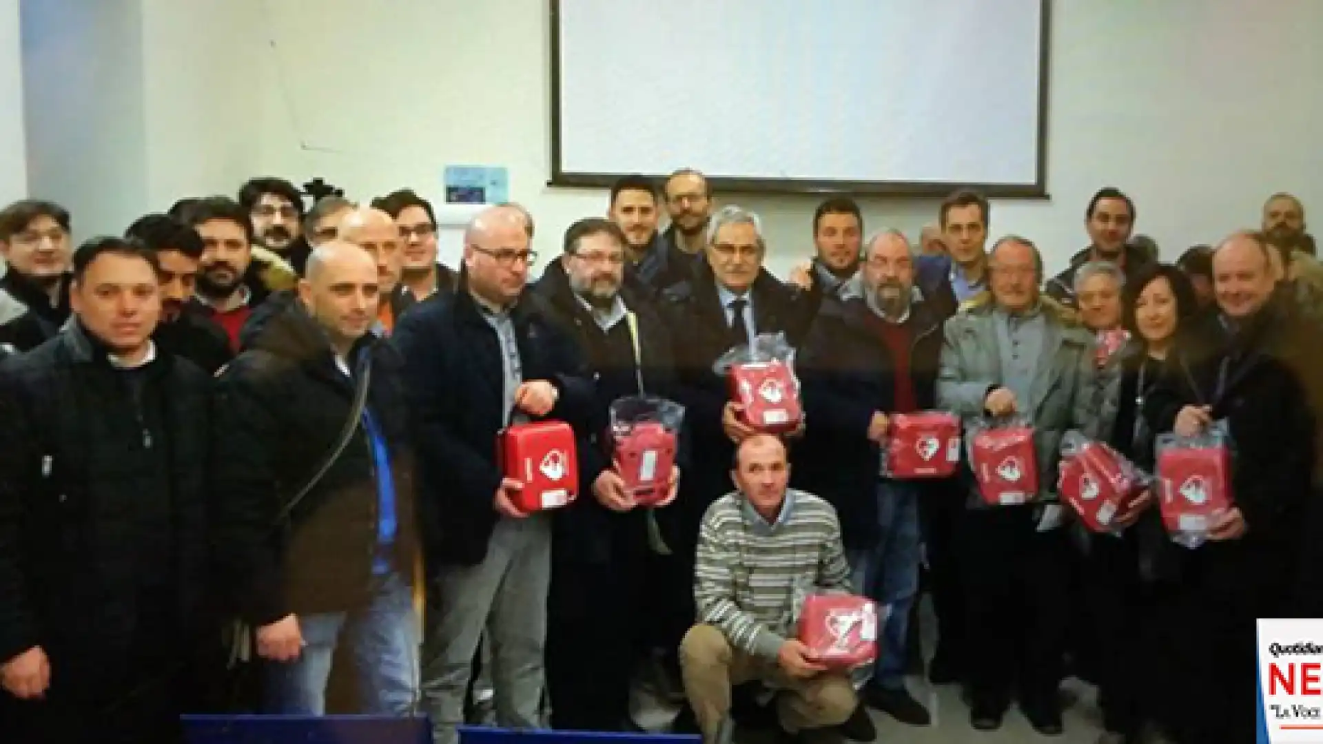 Campobasso: consegnati questa mattina 35 defibrillatori a diversi comuni della regione. Filignano, Pettoranello e Pescolanciano diventano comuni protetti.