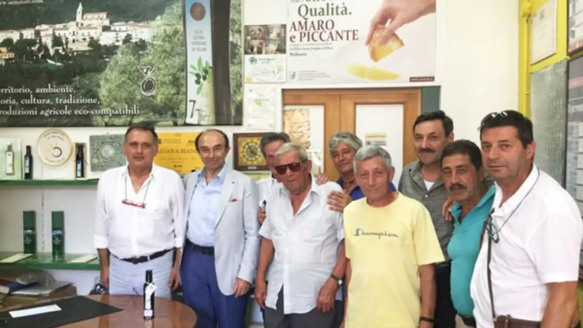 Olio e mosca, un periodo difficile per le colture della Valle del Volturno. Se ne è discusso a Fornelli grazie alla Cooperativa Sette Torri. Presente l’agronomo Mario Stasi.