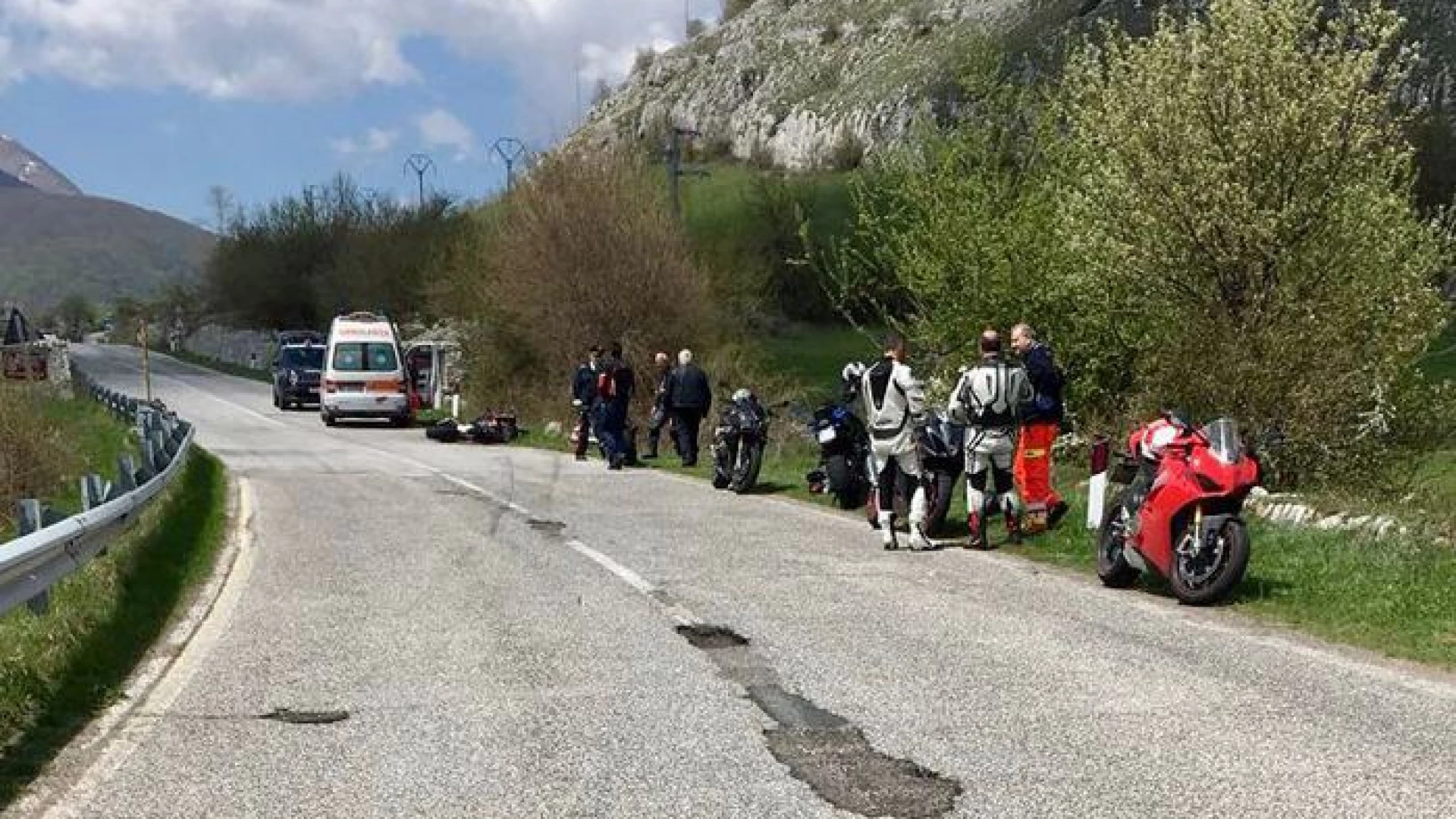 Barrea: buca fatale per un 40enne di Campobasso. Perde la vita centauro molisano.