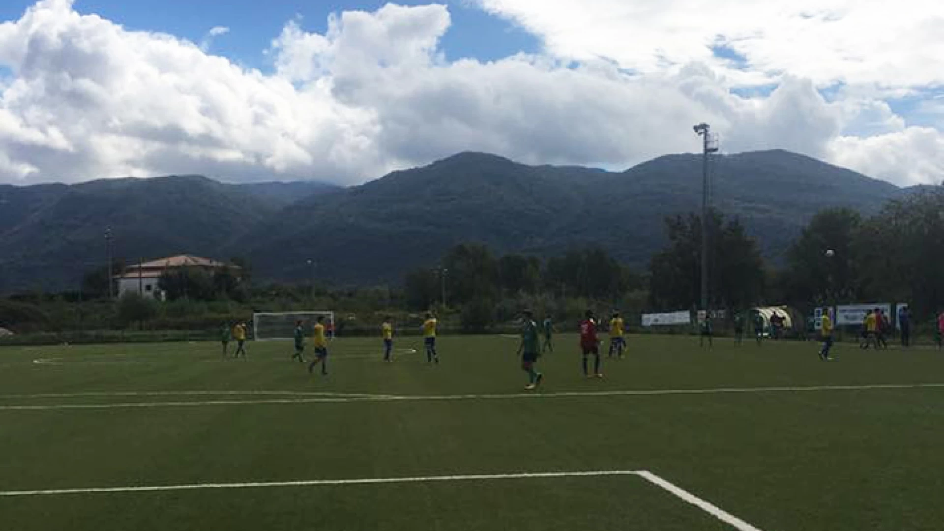 Calcio giovanile: partono col botto gli allievi della Boys Roccaravindola in coppa. I giovanissimi sconfitti di misura. Una stagione che si preannuncia esaltante.