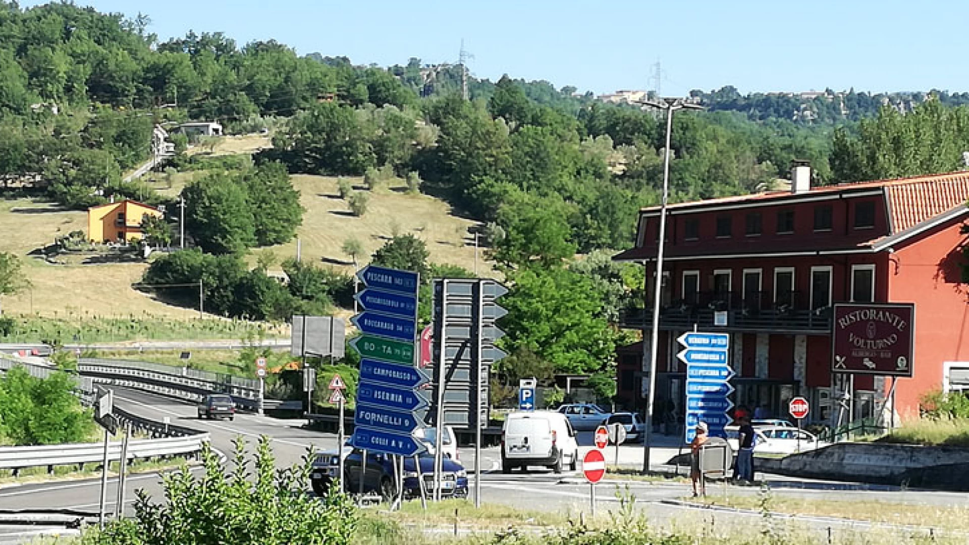 Colli a Volturno: scontro tra tre autovetture sulla statale 158. L’impatto questa mattina proprio all’ingresso del paese.
