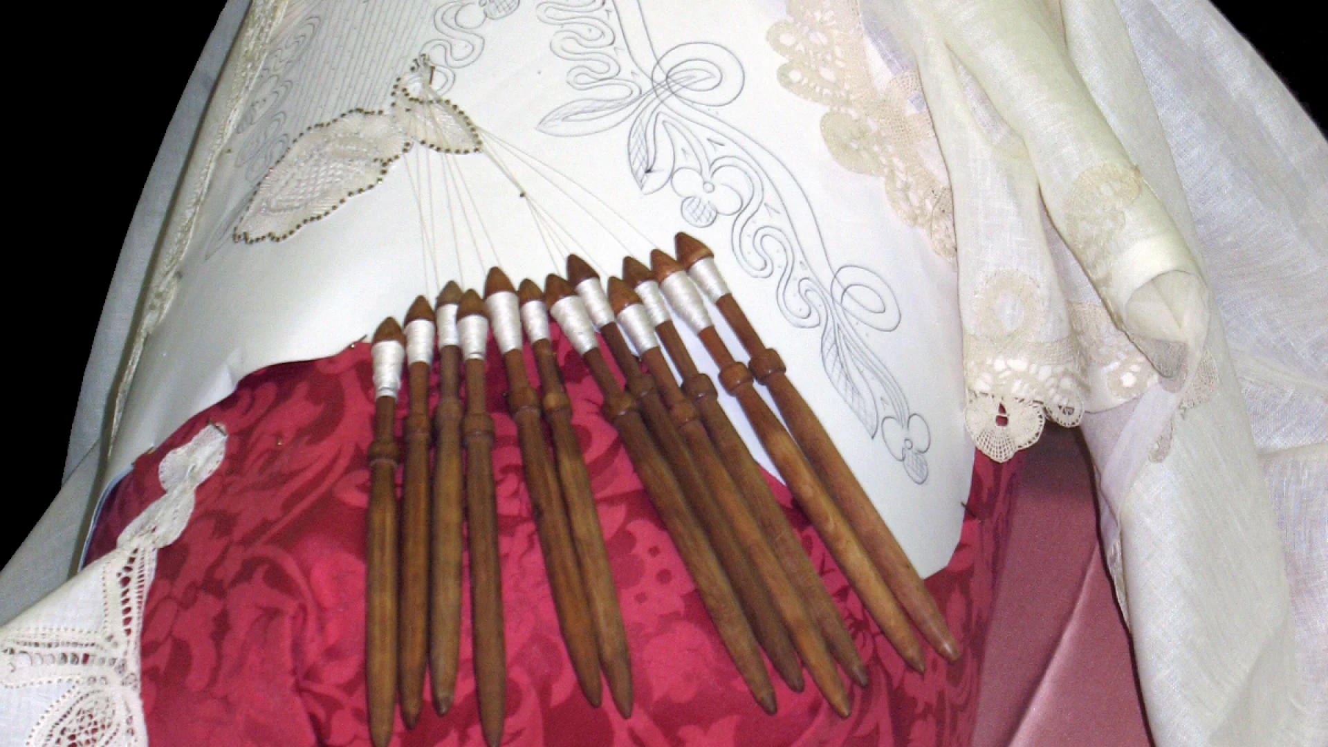 Tradizioni:  Sabato 22 e domenica 23 settembre si terranno a Isernia alcuni eventi dedicati alla tradizione del merletto al tombolo.
