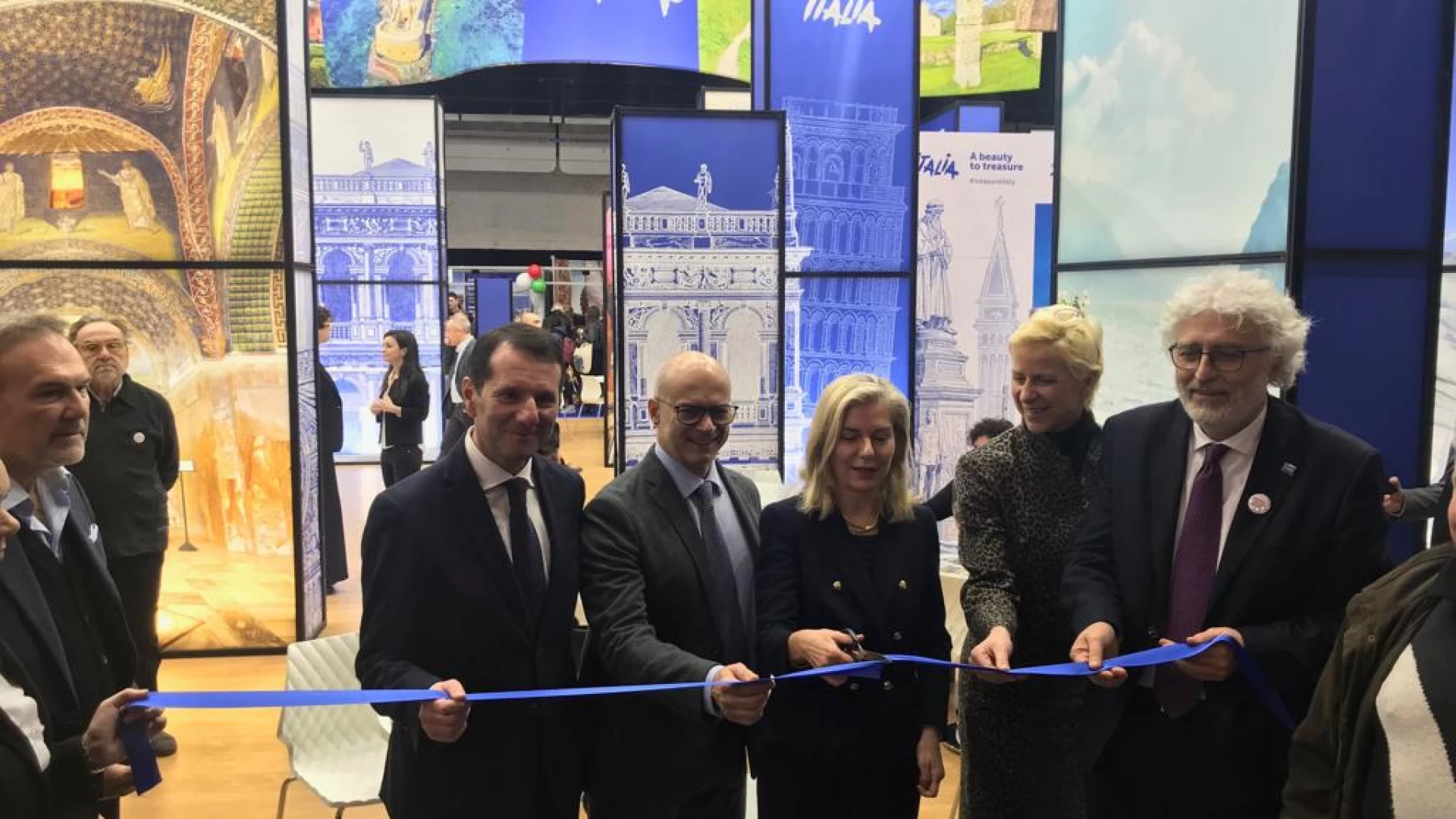 Salon des vacances Bruxelles, Toma all'inaugurazione del Padiglione Italia