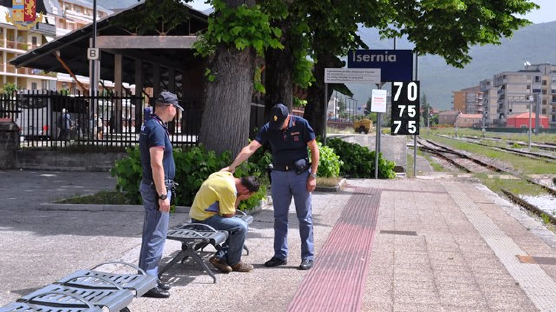 Isernia: giovane etilista chiede aiuto ai Poliziotti che lo convincono a disintossicarsi.