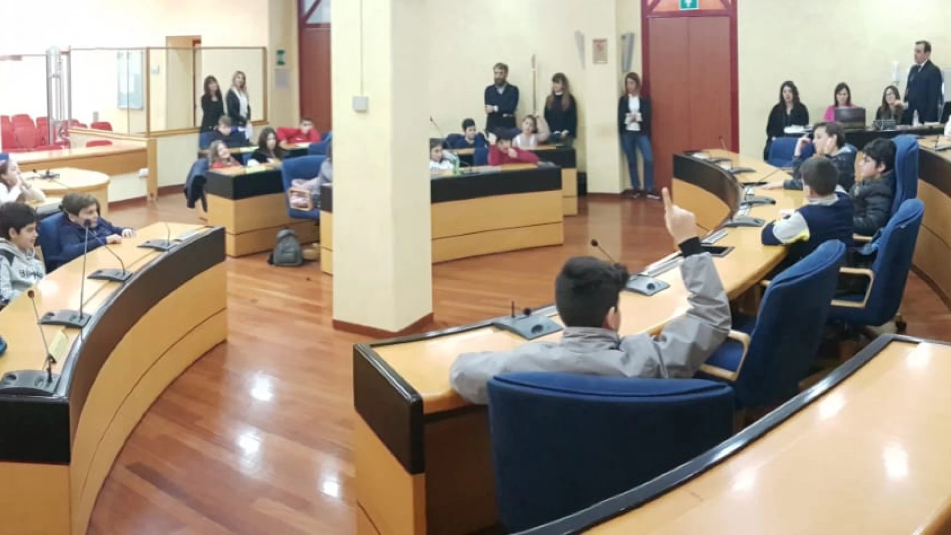 Campobasso: Consiglio regionale a porte aperte per gli studenti del primo circolo didattico di Termoli.