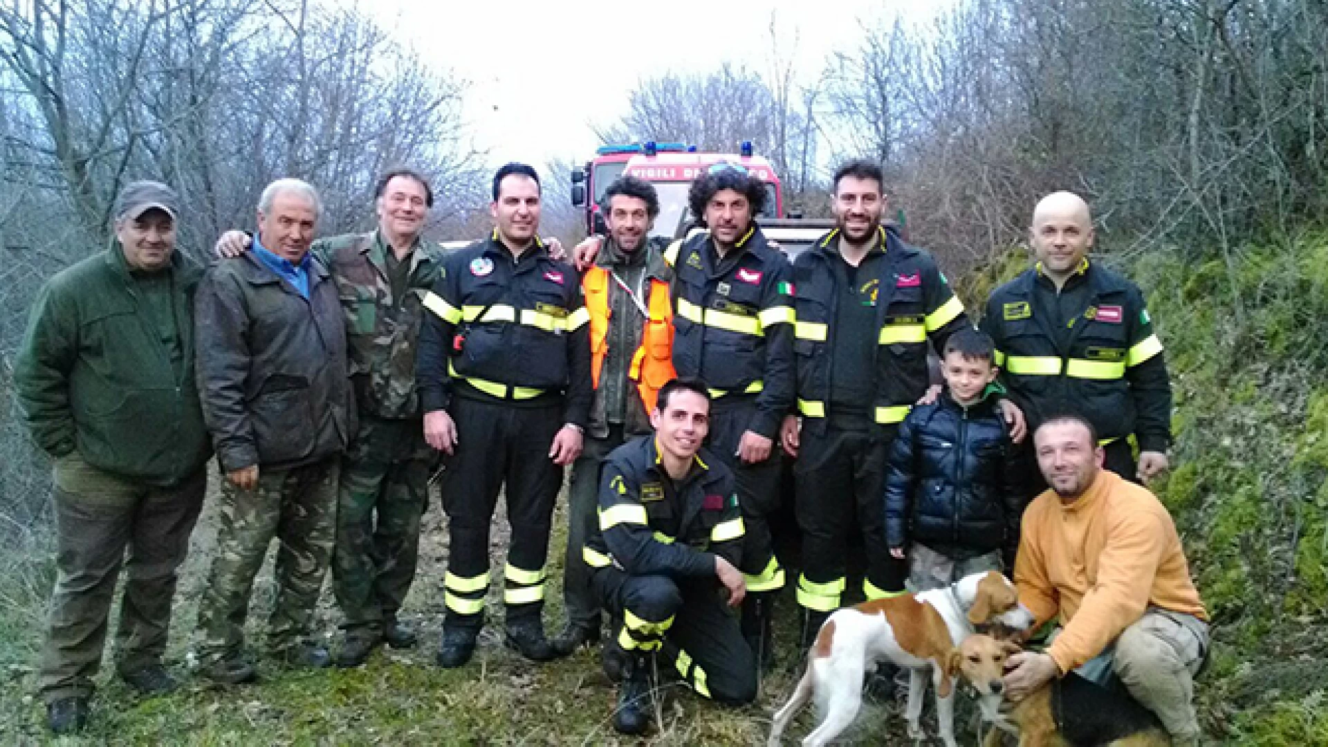 Conca Casale: cani da caccia recuperati dai Vigili del Fuoco all’interno di una forra. Gli animali restituiti ai legittimi proprietari.