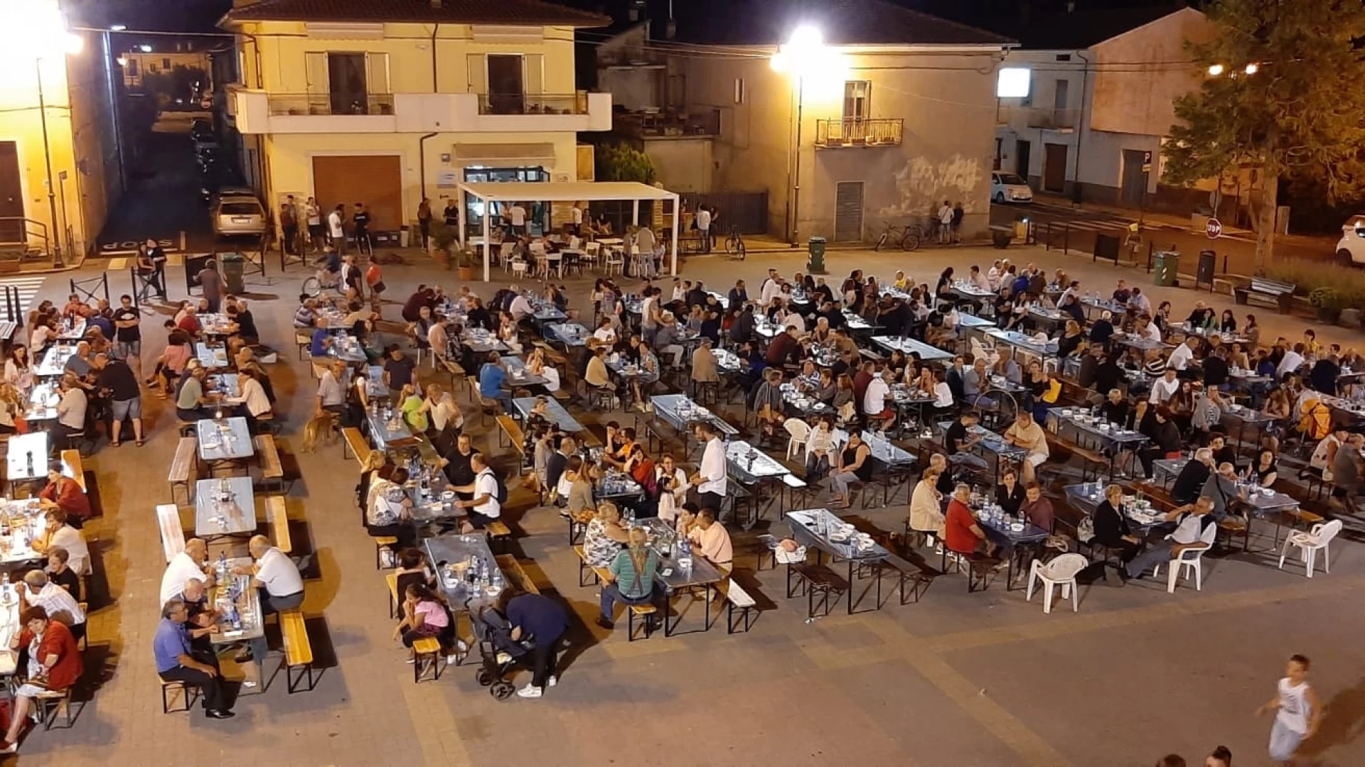 La festa in piazza di Crescere Insieme a Rocchetta a Volturno negli scatti di Luigi Marra. Guarda la nostra gallery