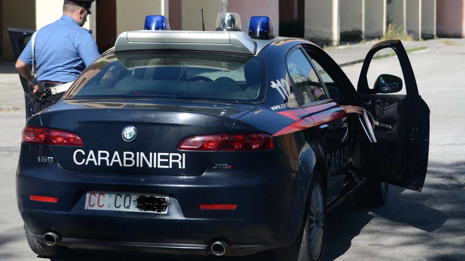 Venafro: Il padre picchia la madre: il figlio minorenne chiama i Carabinieri e lo fa arrestare.