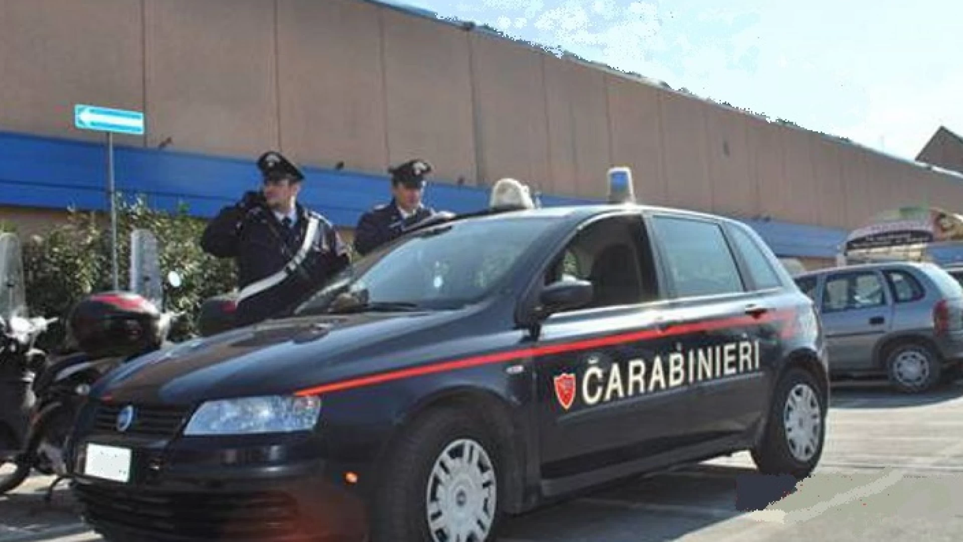 Isernia: Furto in un supermercato. I Carabinieri denunciano una straniera.