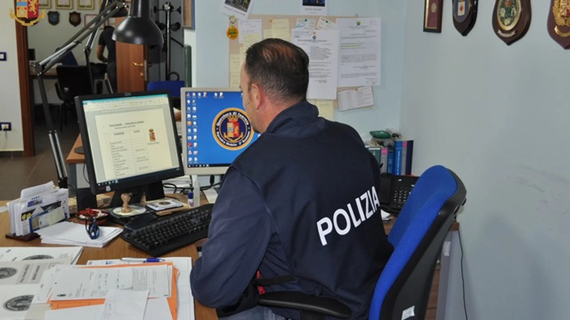Isernia: la Polizia denuncia tre persone per truffa perpetrata on-line e telefonica.