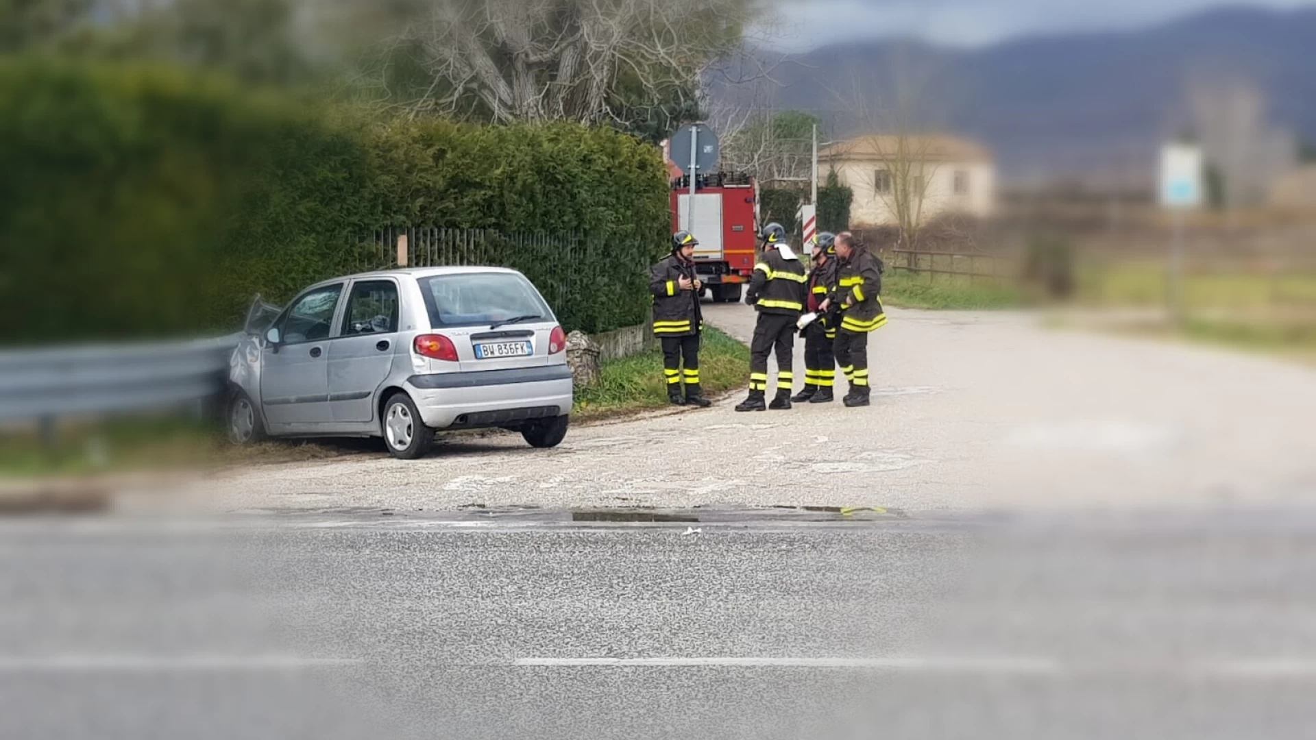 Pozzilli: auto fuori strada sulla statale 85. Ferita una donna