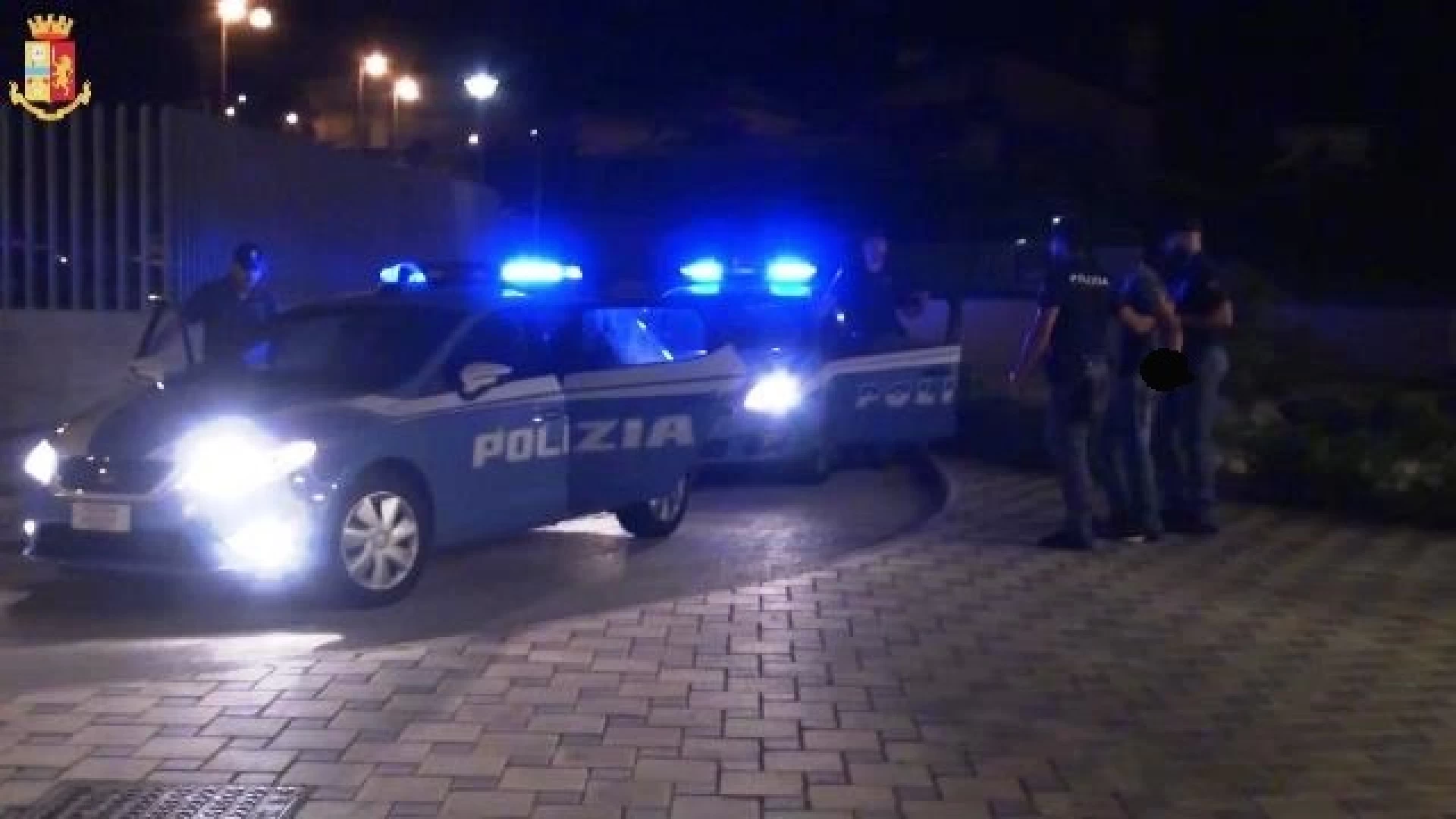 Isernia: arrestato 18enne per violenza e resistenza a pubblico ufficiale. Guarda il video della Questura pentra.